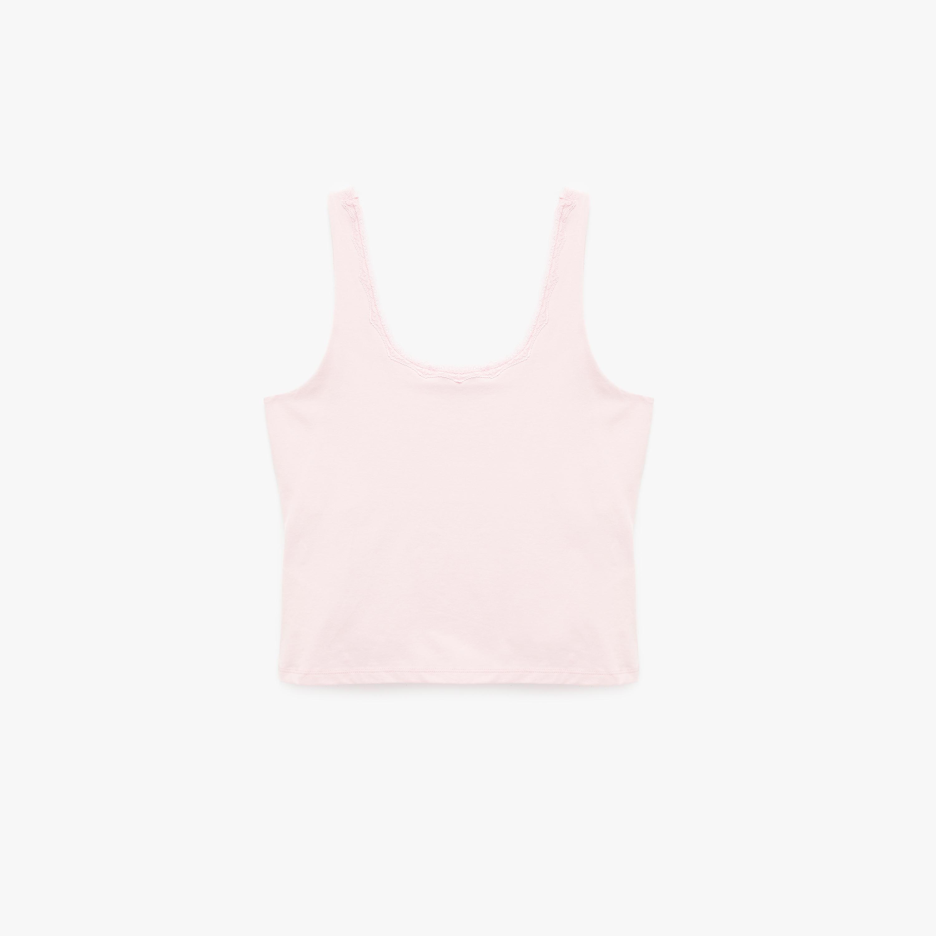 توب نسائي بقصة رقبة عميقة (سكوب) بلون وردي من كوتون-women-clothing-shirtsandblouses-blouses-image-4