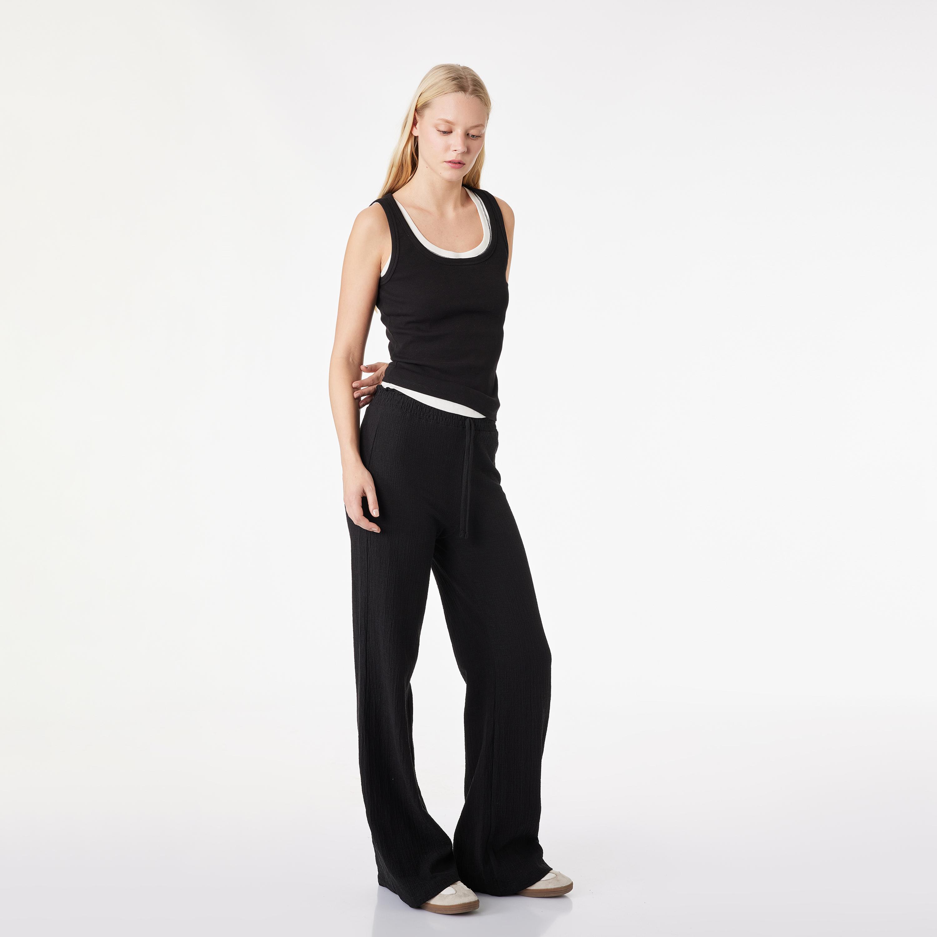 بنطلون نسائي واسع الساق بقماش قطني سادة بخصر برباط من كوتون-women-clothing-bottoms-trousers-image-2