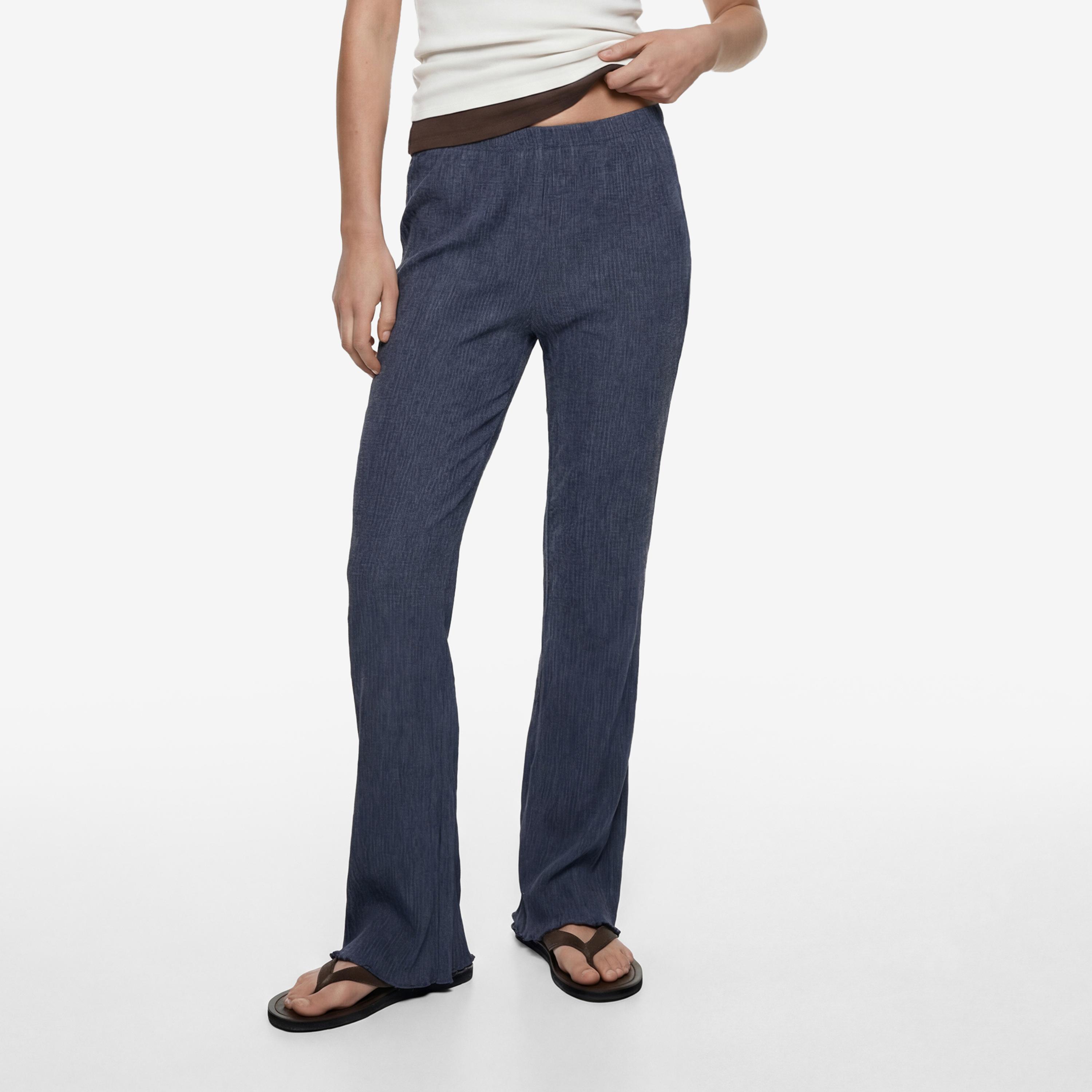 بنطلون نسائي قصة "فلير" بخصر مطاطي وقماش "كرينكل" بلون أزرق من كوتون-women-clothing-bottoms-trousers-image-1
