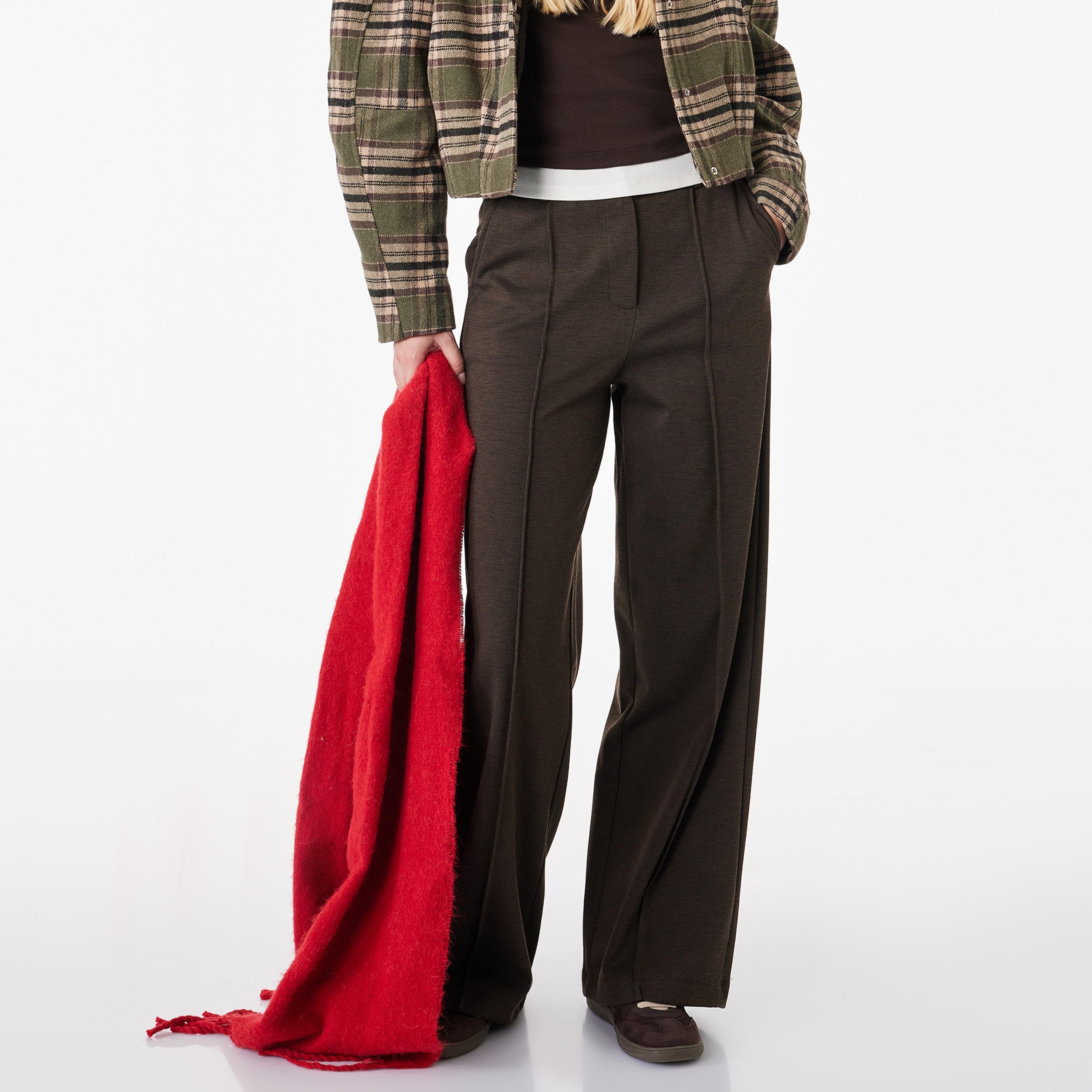 بنطلون نسائي قصة مستقيمة سادة بزر وسحاب بلون بني من كوتون-women-clothing-bottoms-trousers-image-1