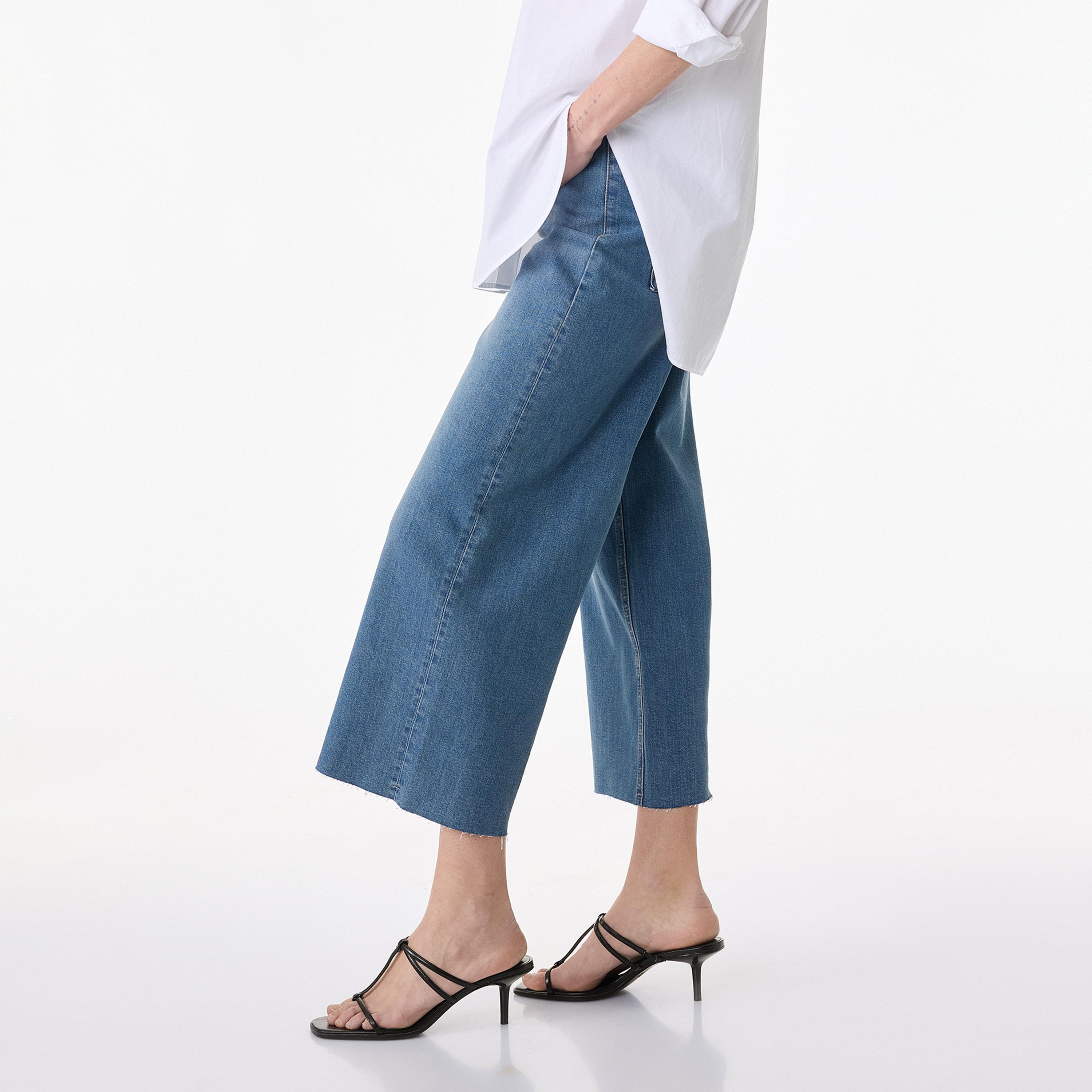 بنطلون جينز نسائي خصر مرتفع قصة "ريلاكس فت" سادة من كوتون-women-clothing-bottoms-jeans-image-2