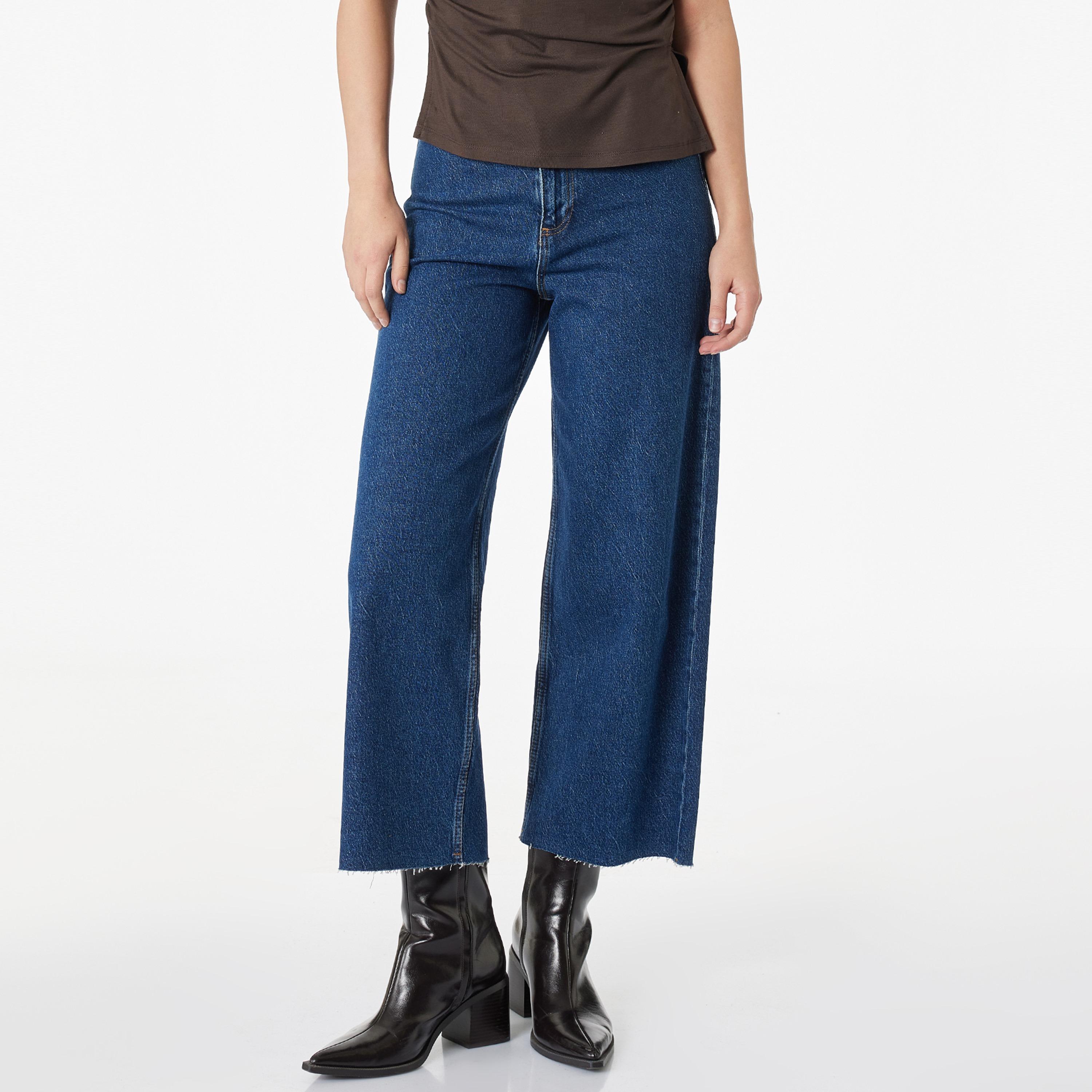 بنطلون جينز نسائي خصر مرتفع قصة "ريلاكس فت" سادة من كوتون-women-clothing-bottoms-jeans-image-1