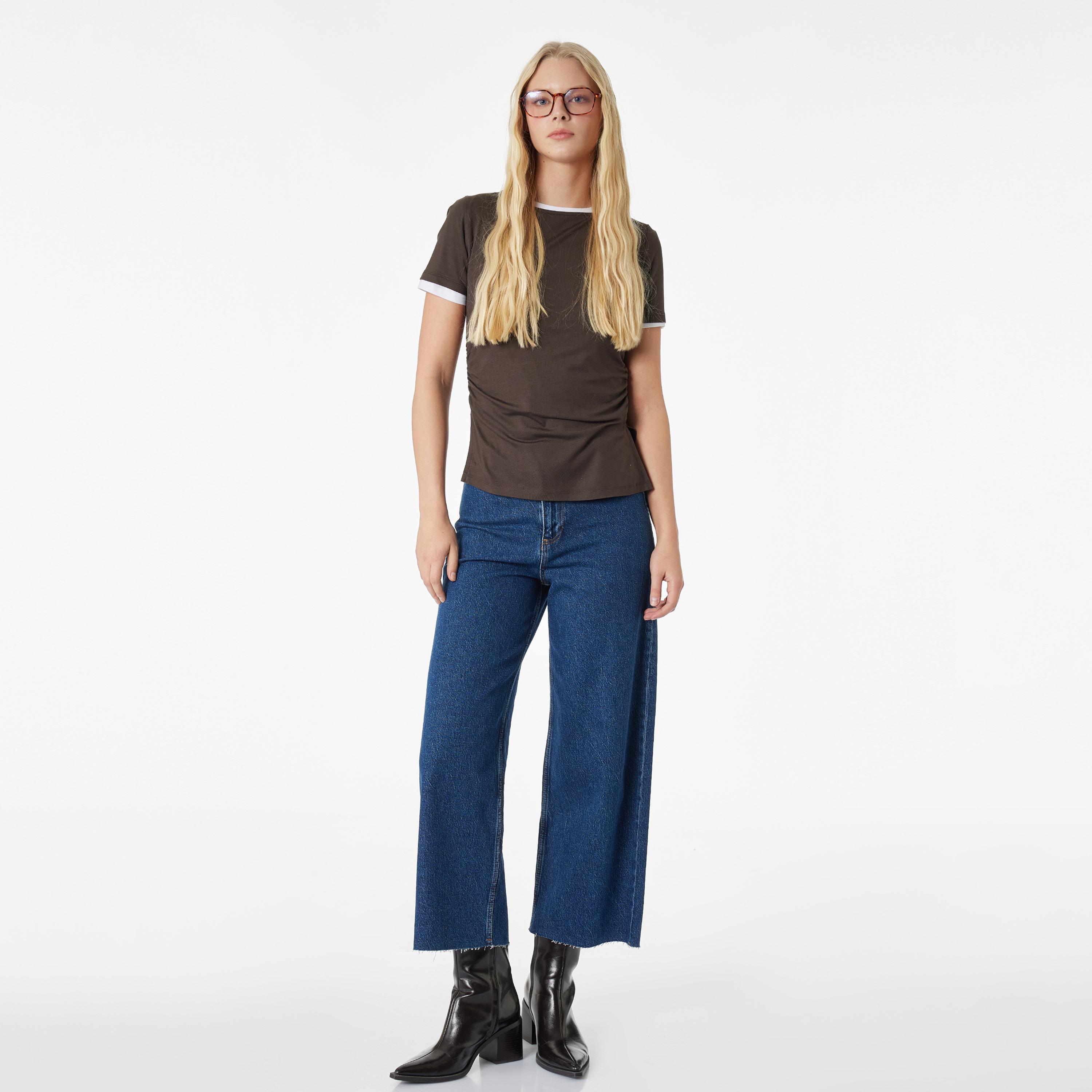 بنطلون جينز نسائي خصر مرتفع قصة "ريلاكس فت" سادة من كوتون-women-clothing-bottoms-jeans-image-2