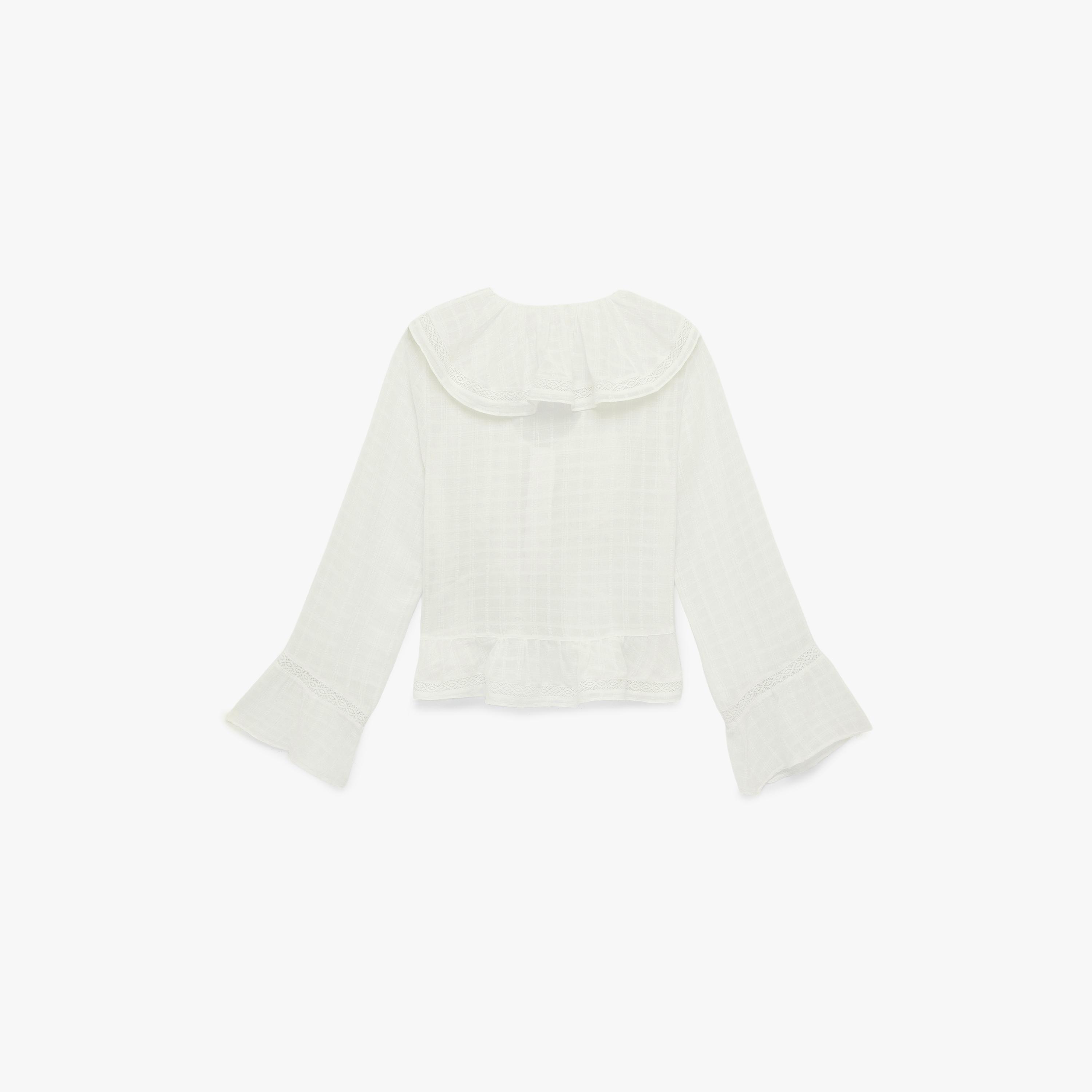 بلوزة نسائية بتطريز بلون أوف وايت من كوتون-women-clothing-shirtsandblouses-blouses-image-4