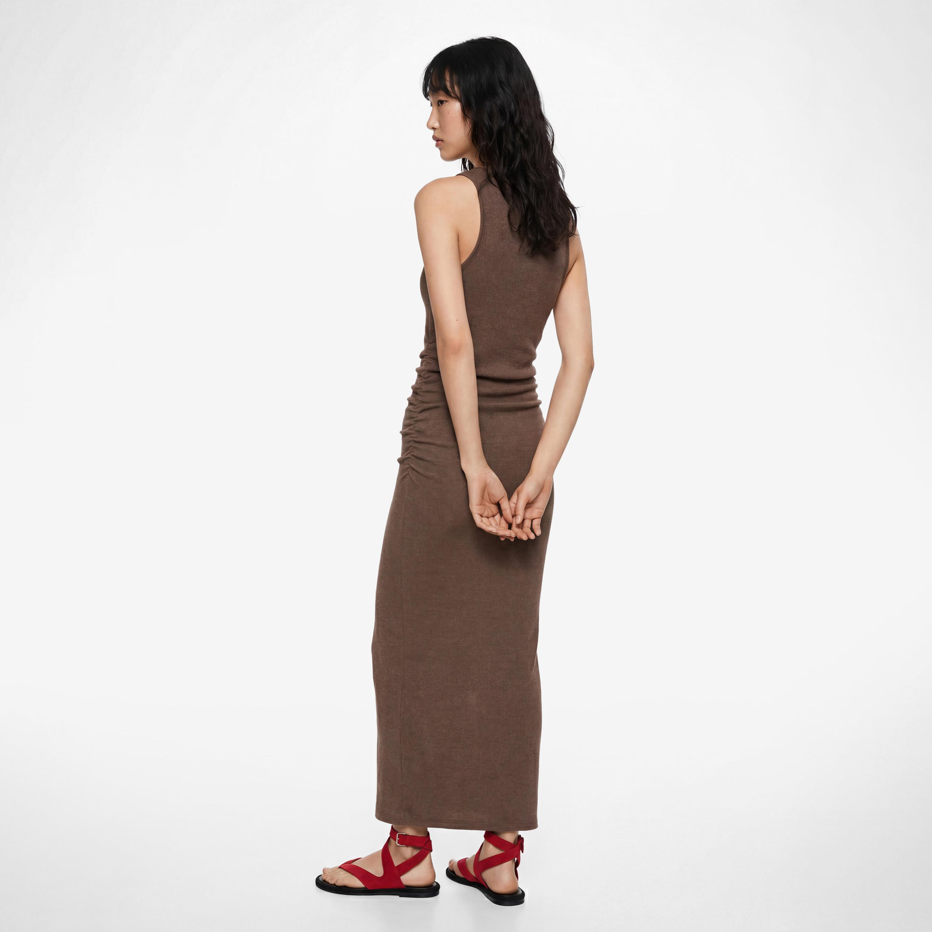 فستان ماكسي نسائي "بودي كون" بتصميم "تيكستشرد" بارز بلون بني من كوتون-women-clothing-dresses-image-2