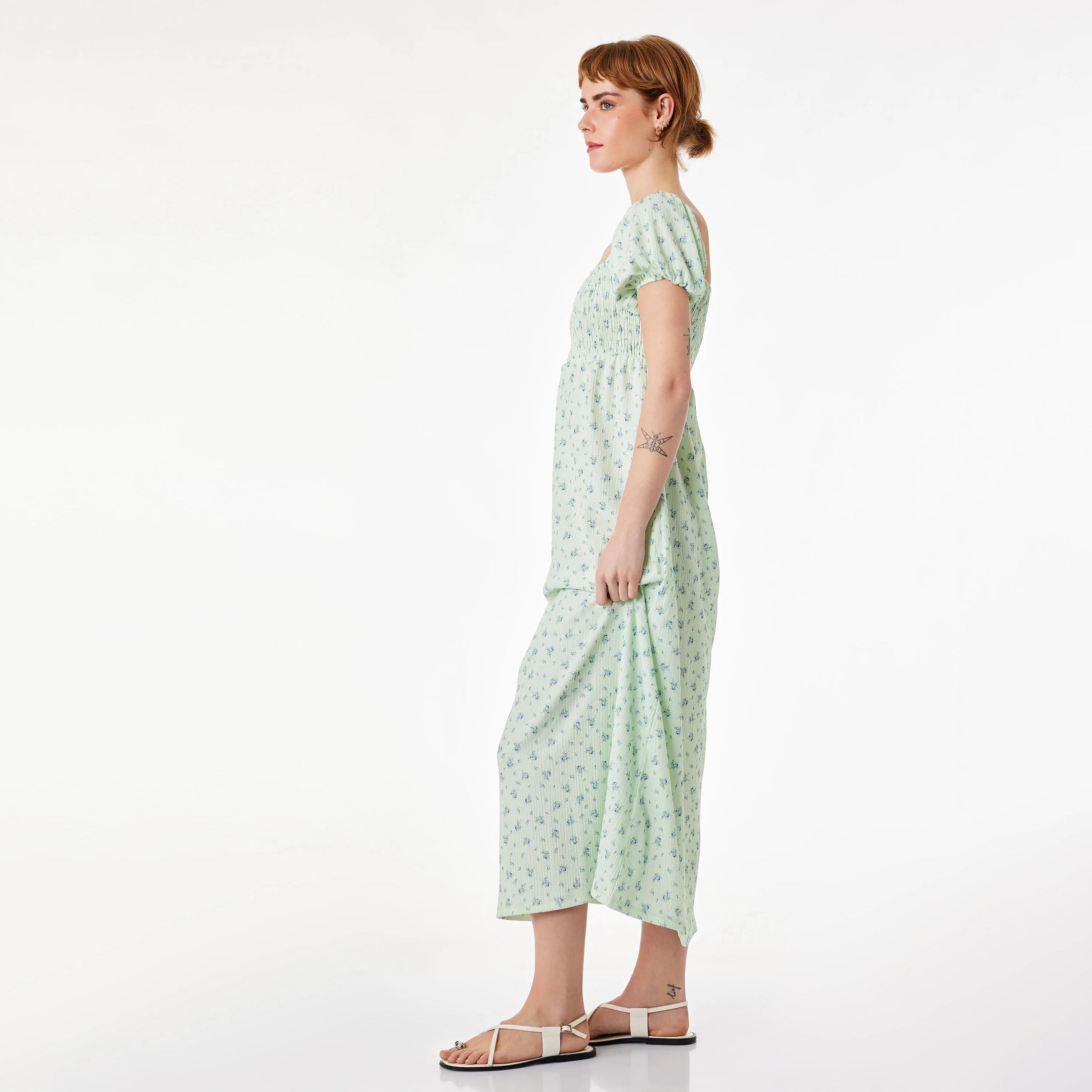 فستان ماكسي حريمي بنقشة زهور وفتحة رقبة مربعة وأكمام منتفخة من كوتون-women-clothing-dresses-image-2