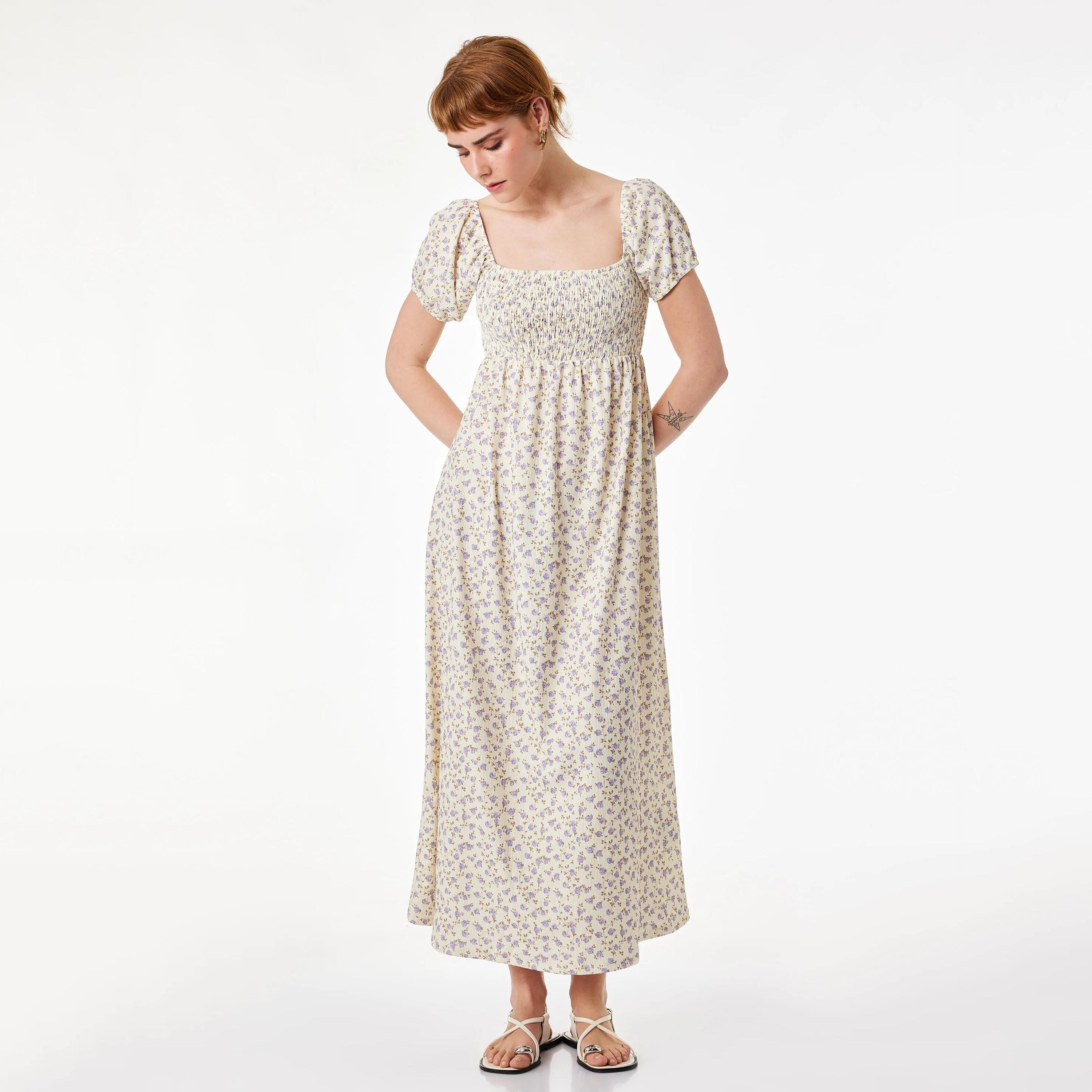 فستان ماكسي حريمي بنقشة زهور وفتحة رقبة مربعة وأكمام منتفخة من كوتون-women-clothing-dresses-image-11
