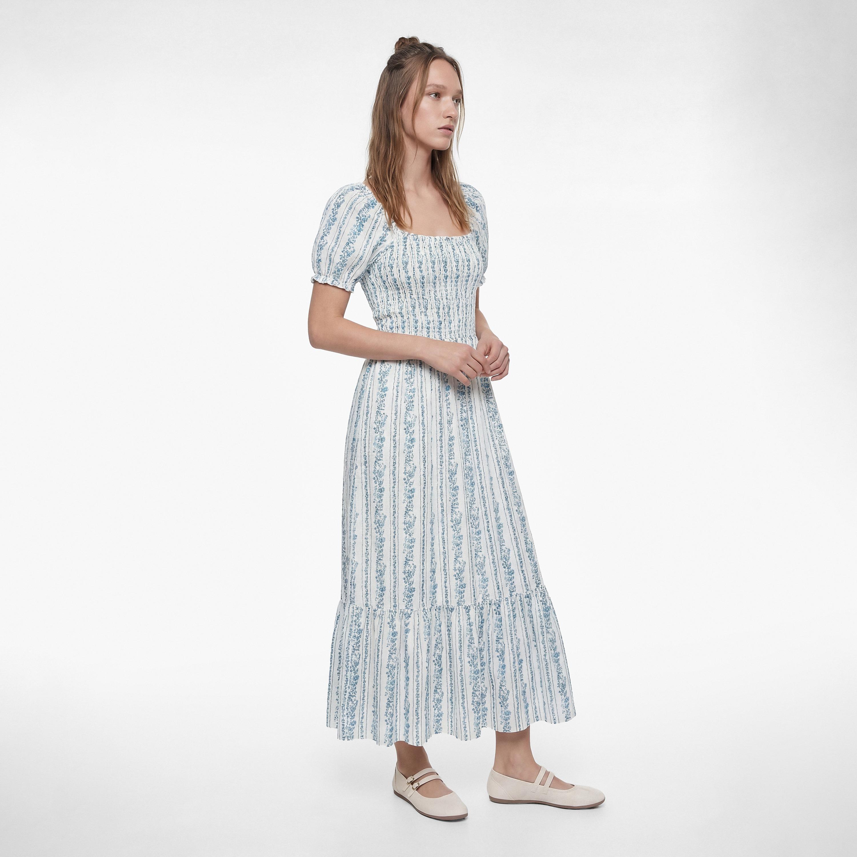 فستان ماكسي نسائي متعدد الطبقات من القطن بنقشة زهور متسلقة زرقاء وقصة رقبة مربعة من كوتون-women-clothing-dresses-image-2