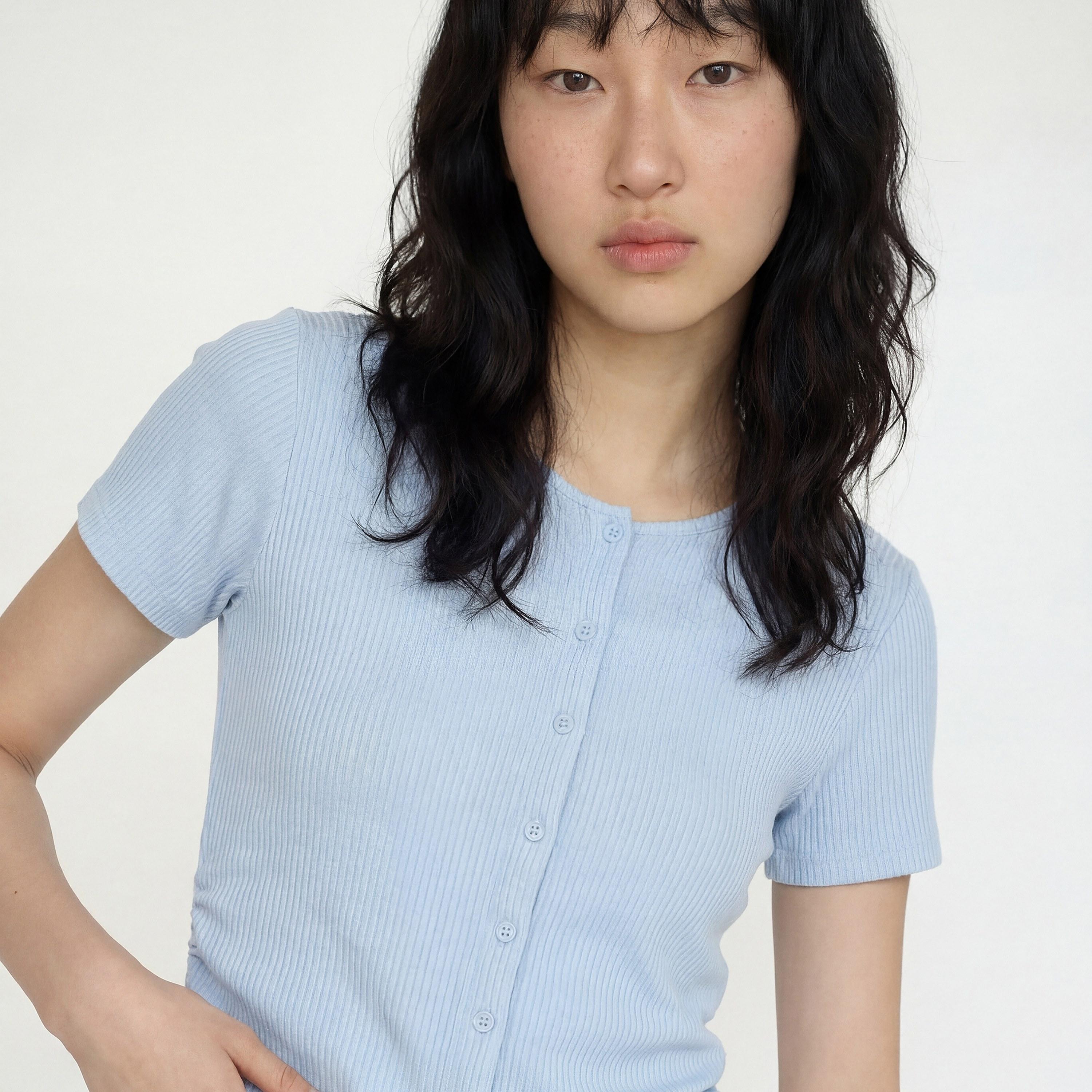 بلوزة نسائية من قماش بارز بلون أزرق فاتح من كوتون-women-clothing-shirtsandblouses-blouses-image-2