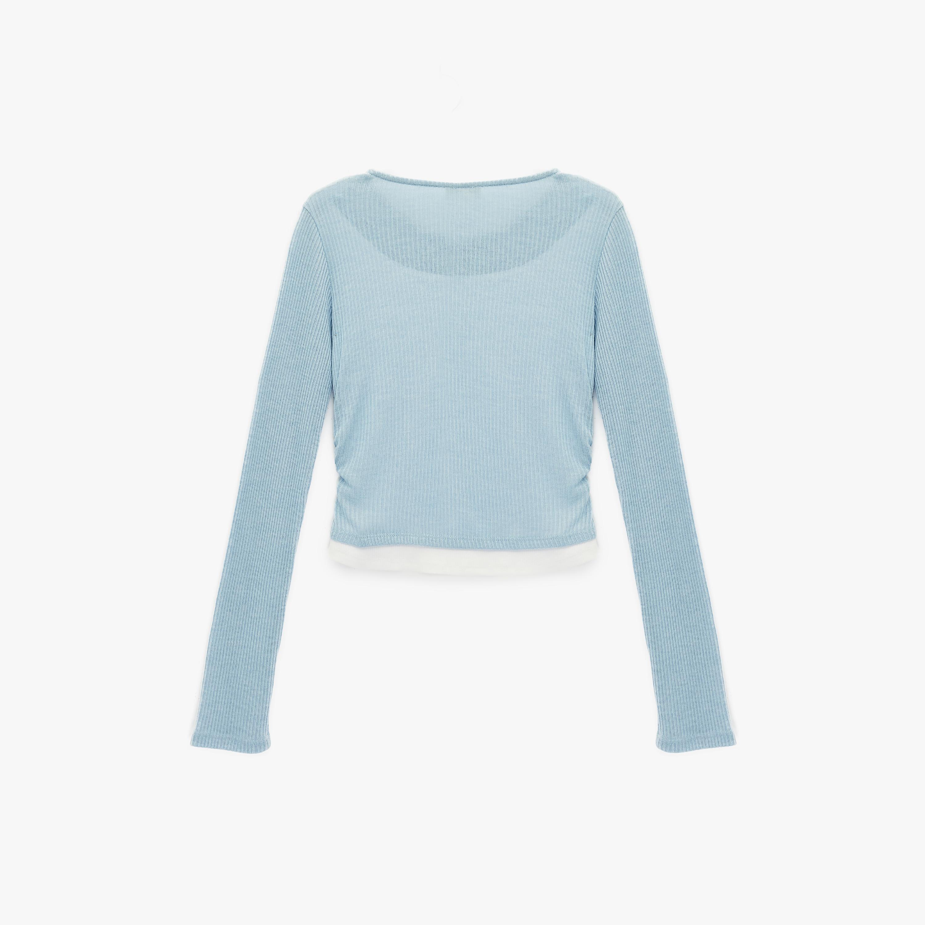 بلوزة نسائية من قماش بارز بلون أزرق من كوتون-women-clothing-shirtsandblouses-blouses-image-4