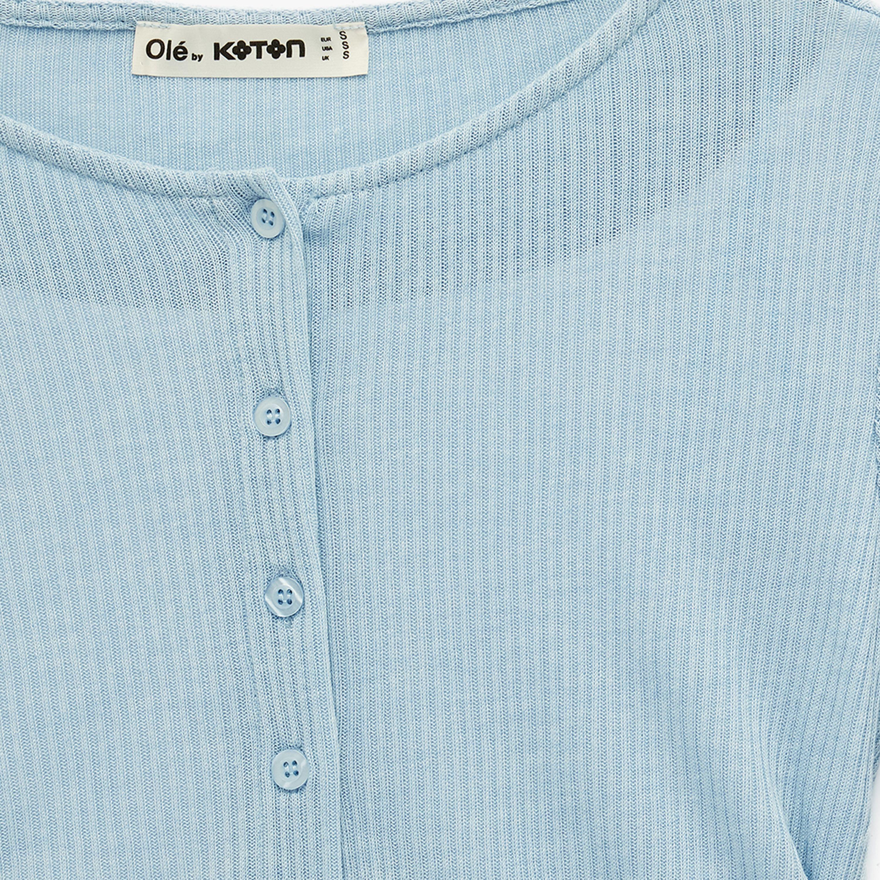 بلوزة نسائية من قماش بارز بلون أزرق من كوتون-women-clothing-shirtsandblouses-blouses-image-5