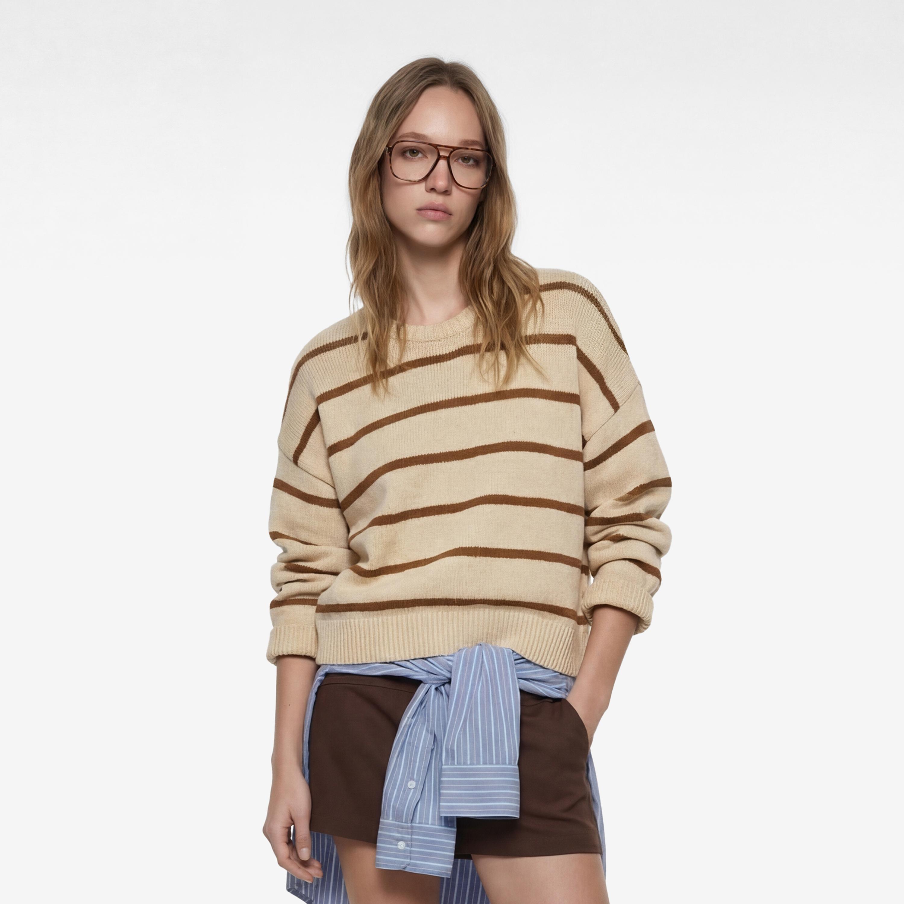 كنزة نسائية مخططة بلون بيج من كوتون-women-clothing-cardigansandjumpers-jumpers-image-1