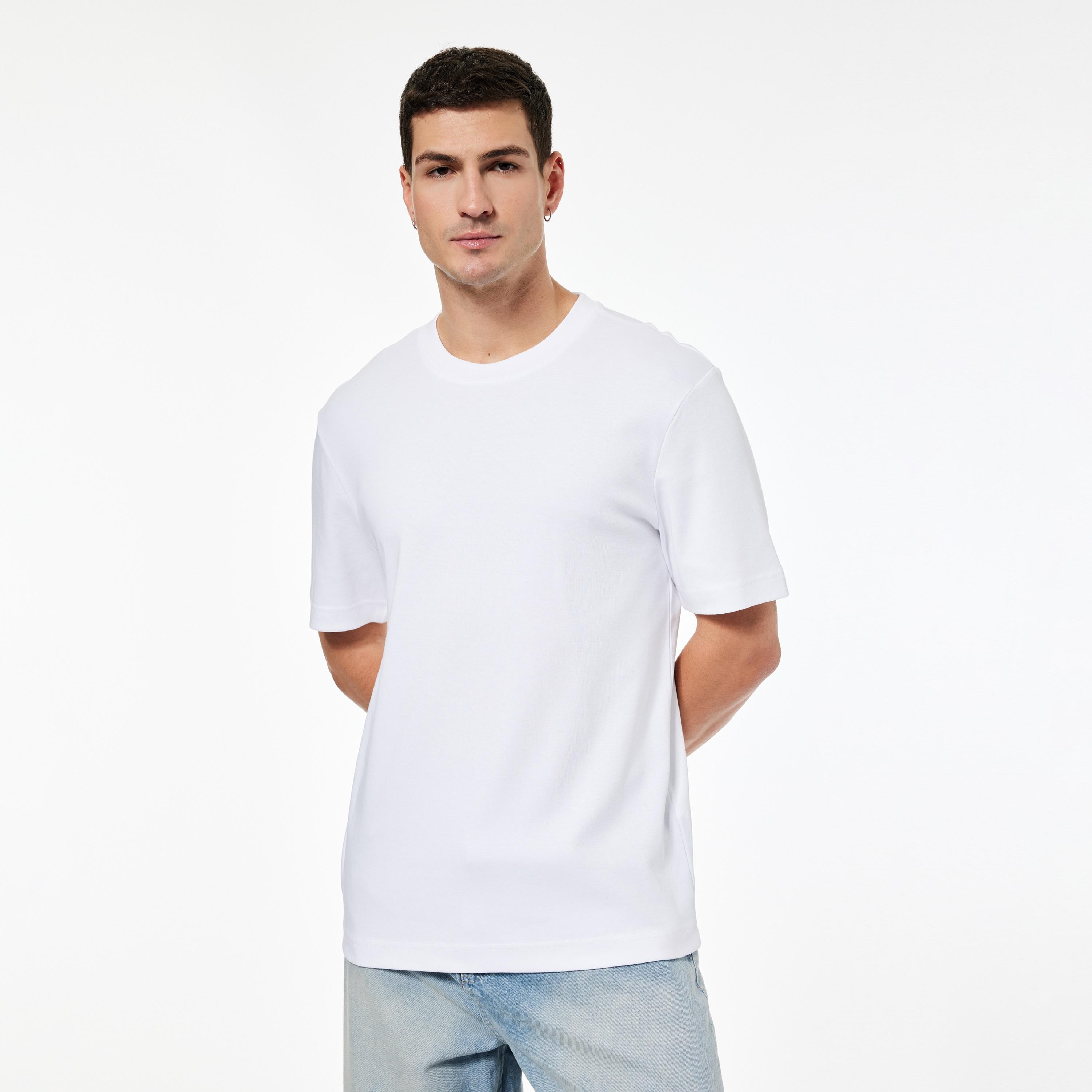 تيشيرت رجالي بأكمام قصيرة وياقة دائرية سادة من كوتون.-men-clothing-tshirtsandpolos-tshirts-image-5