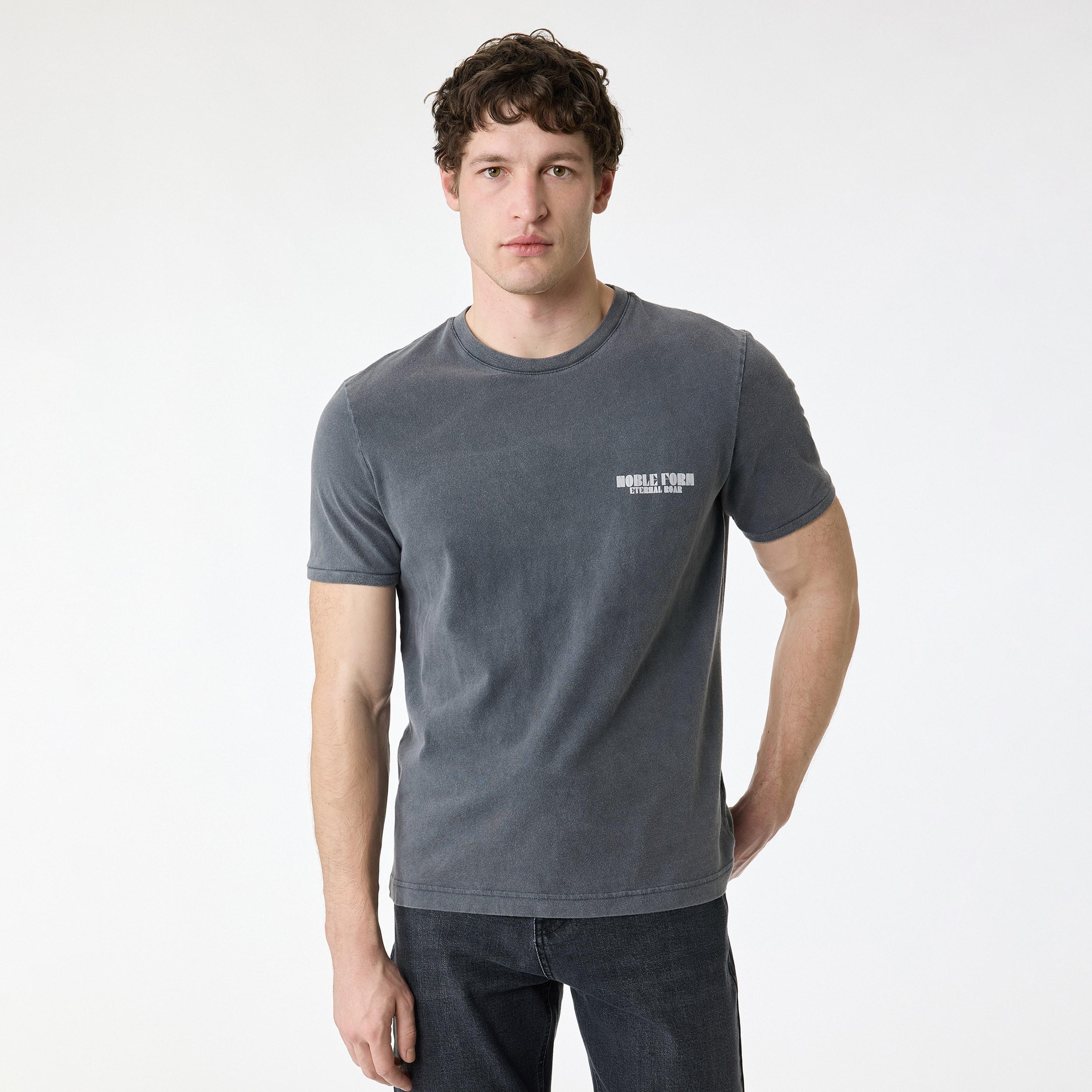 تيشيرت رجالي أكمام قصيرة بياقة مستديرة وطبعة "غرافيك" لأسد من كوتون-men-clothing-tshirtsandpolos-tshirts-image-1