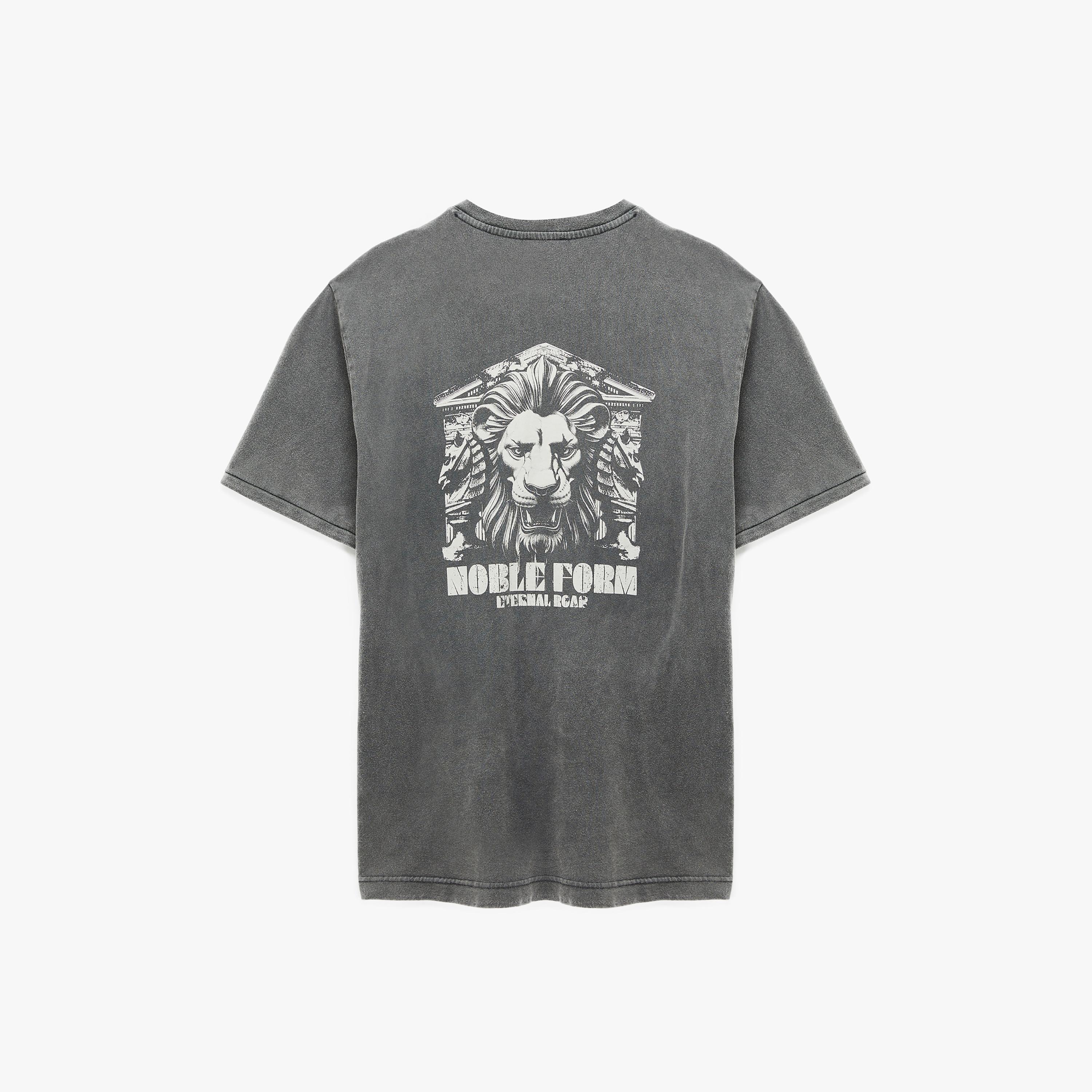 تيشيرت رجالي أكمام قصيرة بياقة مستديرة وطبعة "غرافيك" لأسد من كوتون-men-clothing-tshirtsandpolos-tshirts-image-4