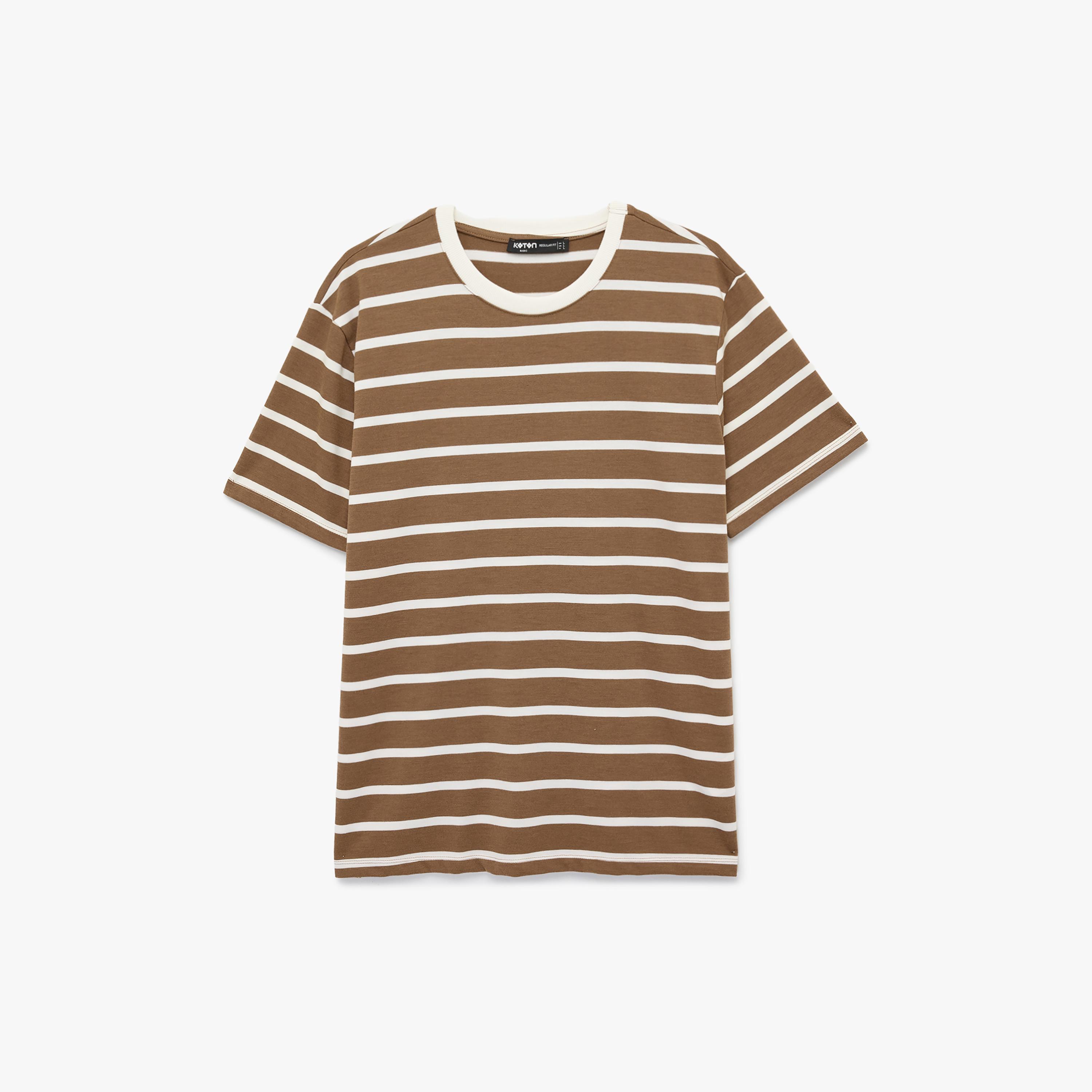 تيشيرت رجالي بأكمام قصيرة وياقة دائرية مخططة من كوتون.-men-clothing-tshirtsandpolos-tshirts-image-3