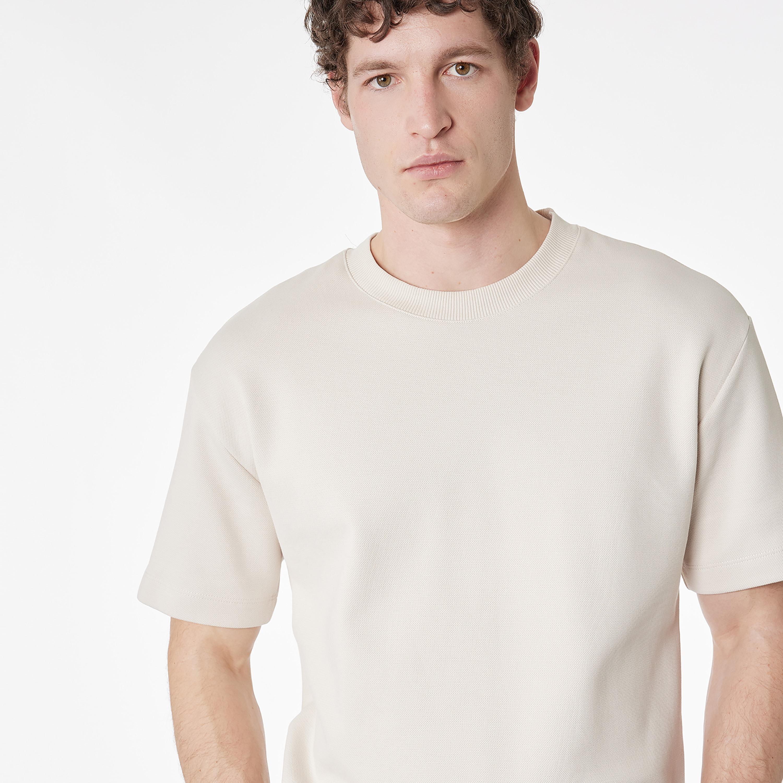 KOTON Plain Crew Neck Short Sleeves Men's T-Shirt-men-clothing-tshirtsandpolos-tshirts-image-3