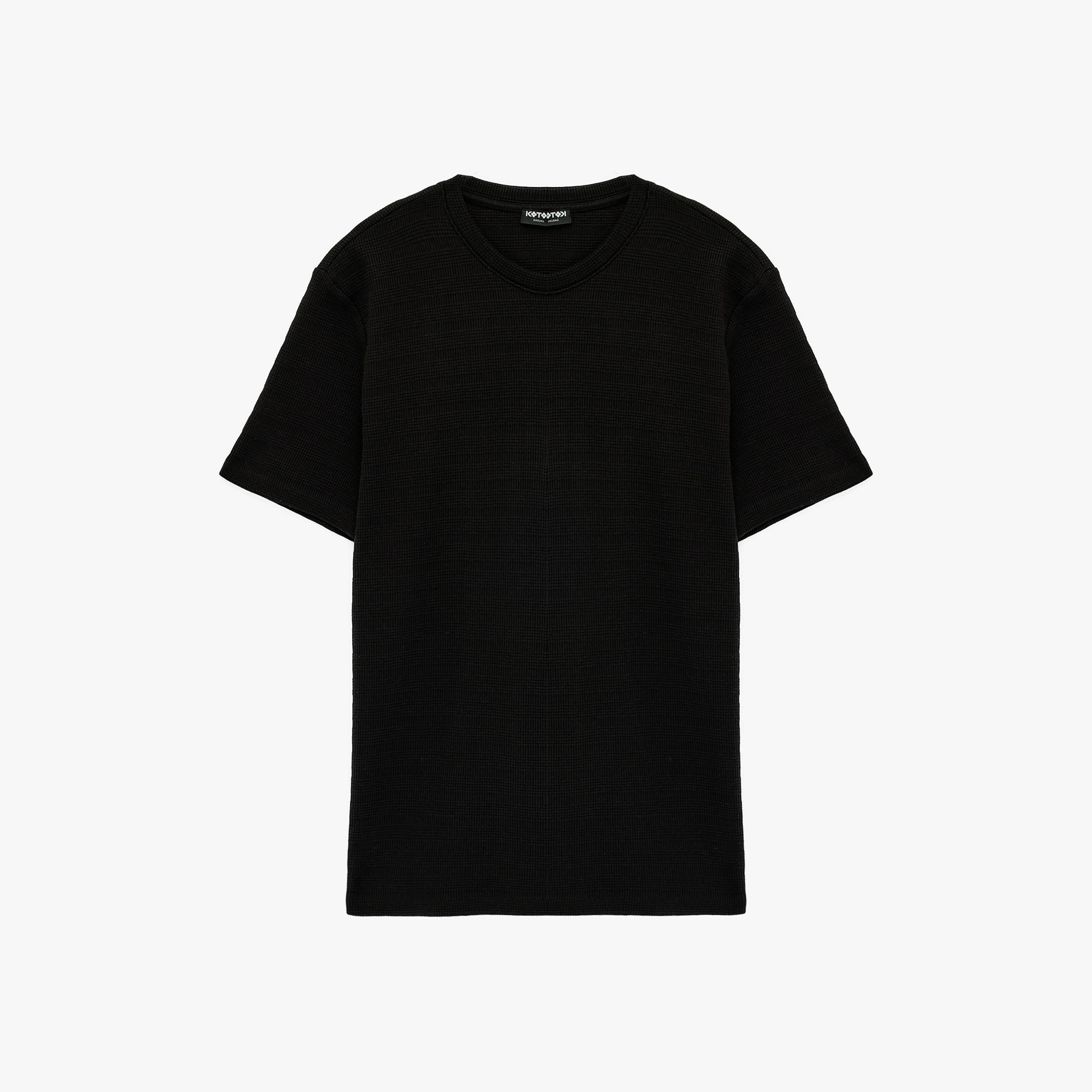 KOTON Textured Crew Neck Short Sleeves Men's T-Shirt-men-clothing-tshirtsandpolos-tshirts-image-3