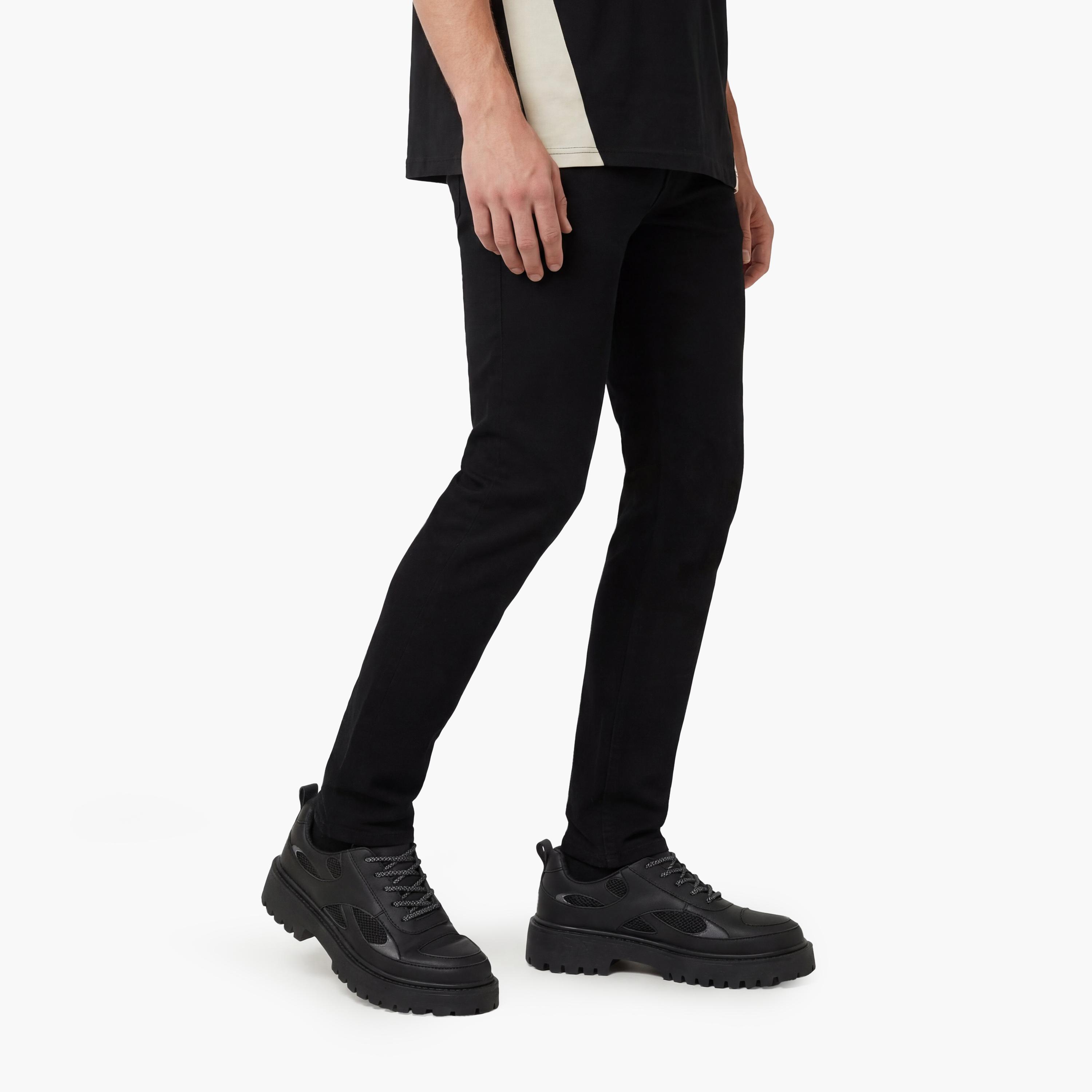 بنطلون جينز رجالي بقصة سكيني وقصة عادية وخصر متوسط من كوتون-men-clothing-bottoms-jeans-image-5