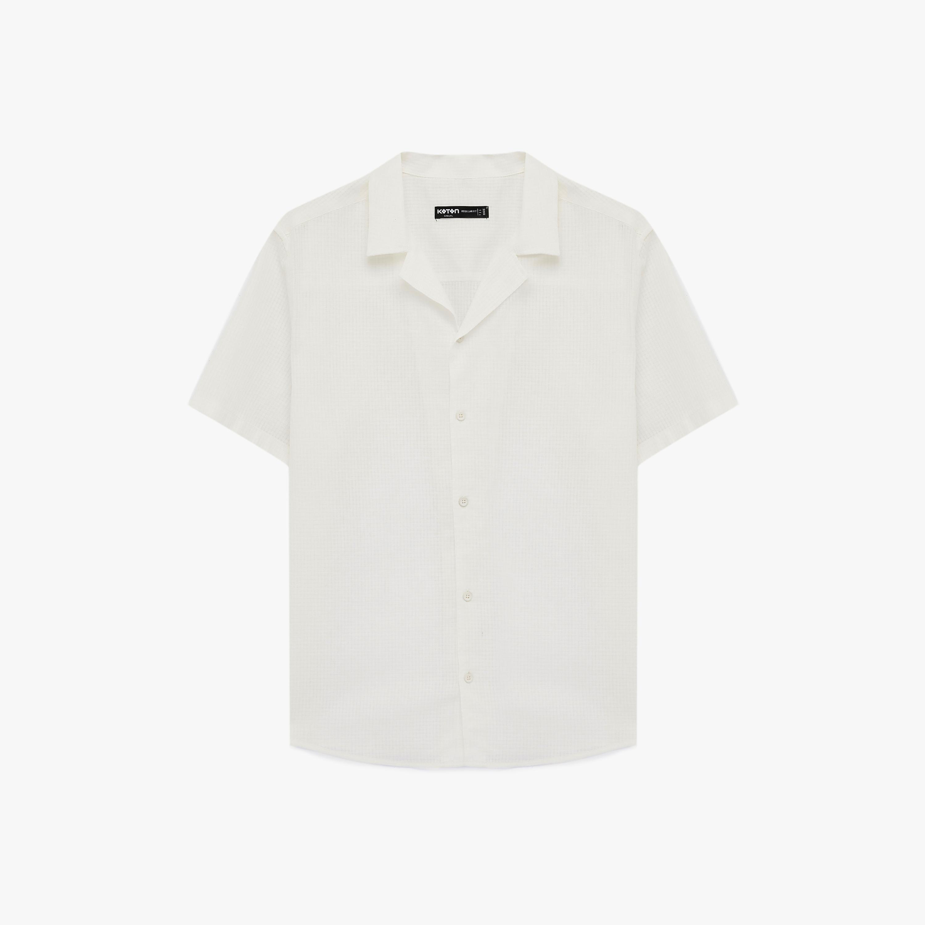 قميص رجالي عادي بأكمام قصيرة وياقة منتجع عادية من كوتون-men-clothing-shirts-image-3