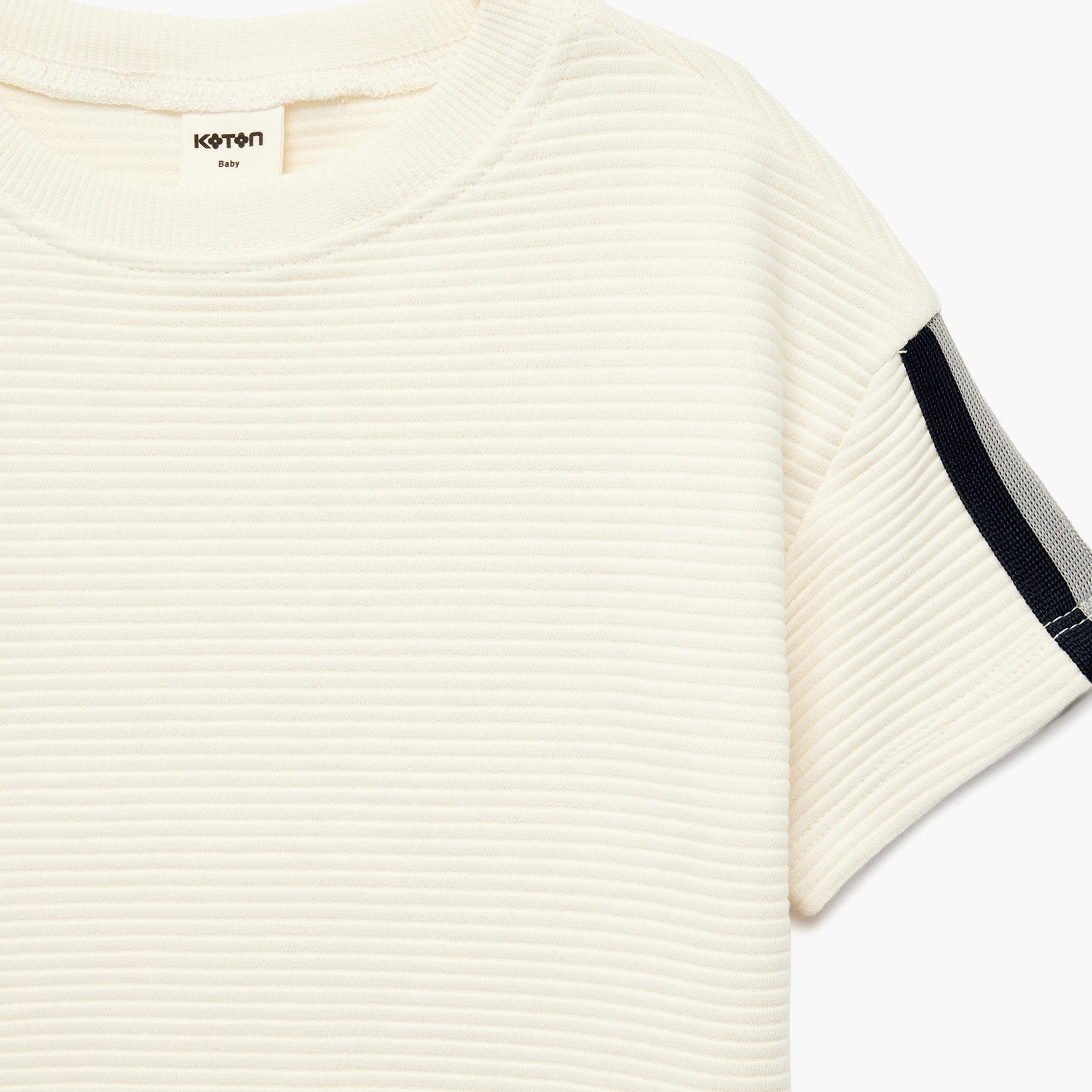 Koton Short Sleeves Solid Oversized T-Shirt-boys-clothing-tshirtsandpolos-image-3