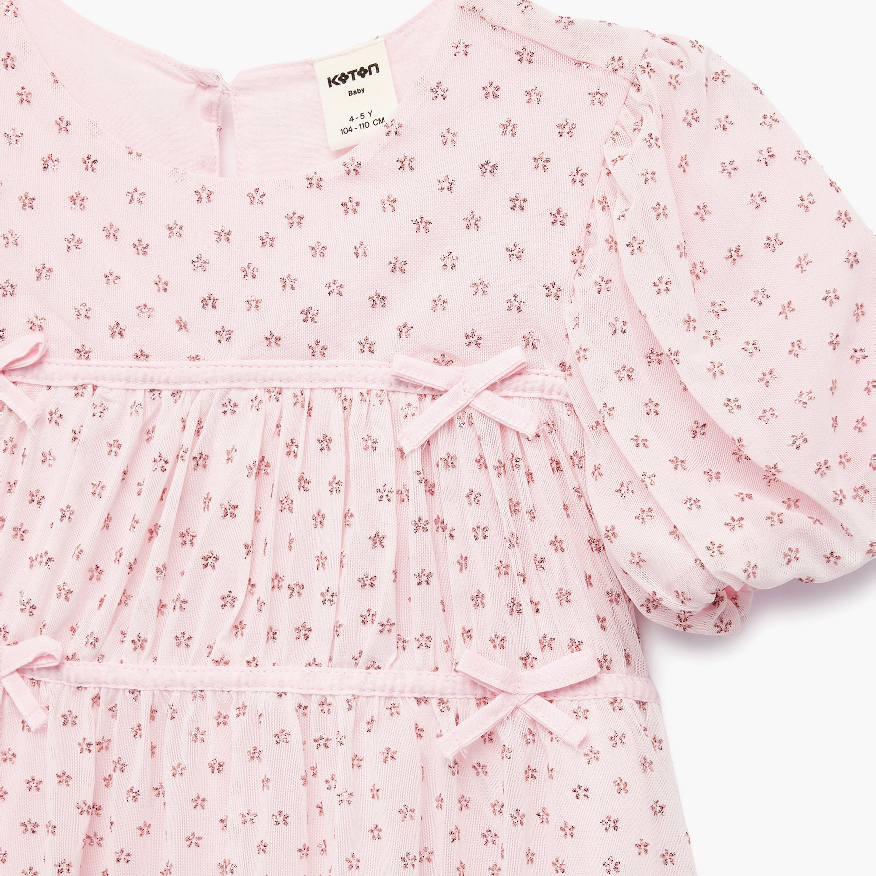 فستان بنقشة زهور وتفاصيل "بو" وأكمام قصيرة من كوتون-girls-clothing-dressesandjumpsuits-image-3