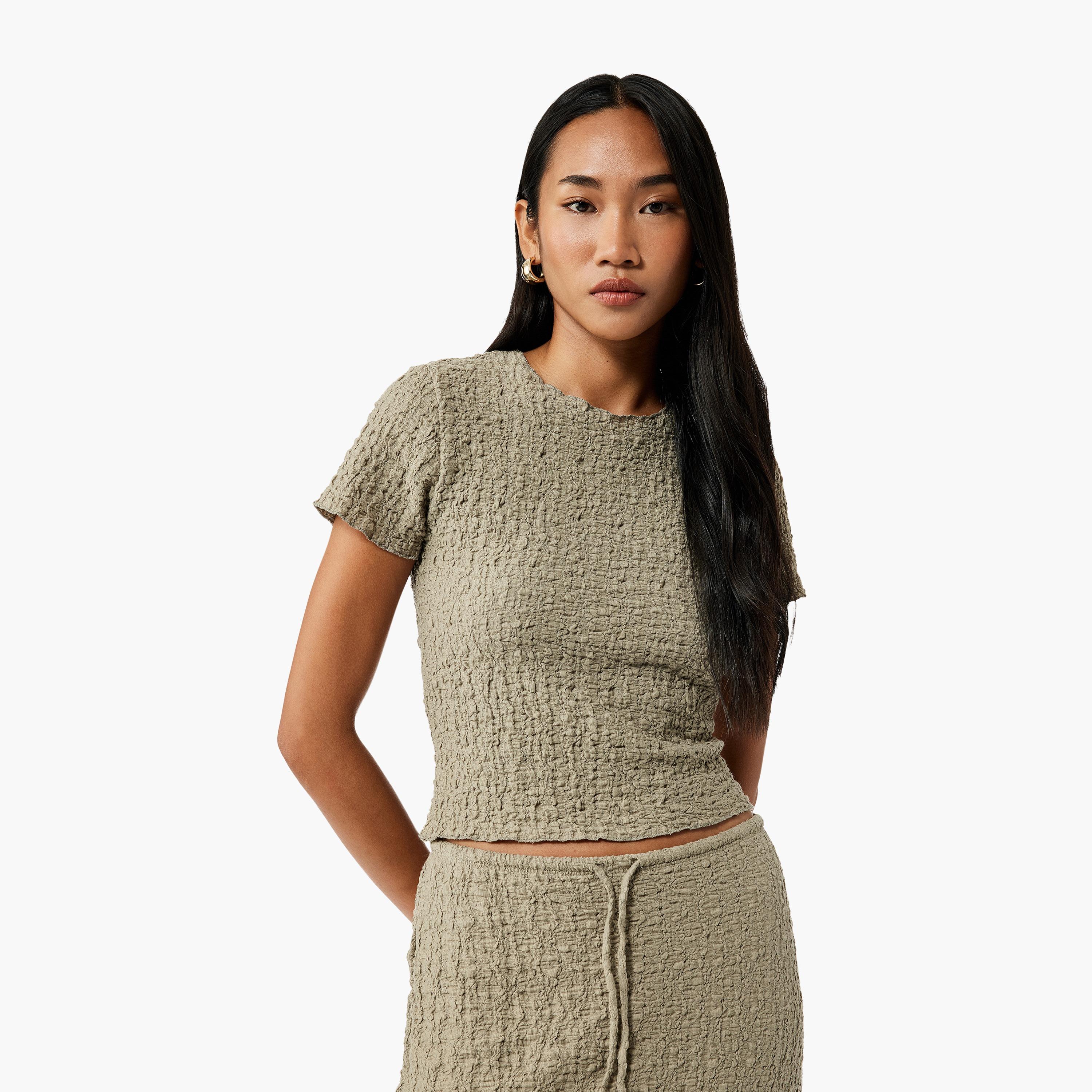 بلوزة نسائية مجعدة باللون الأخضر من كوتون-women-clothing-shirtsandblouses-blouses-image-1