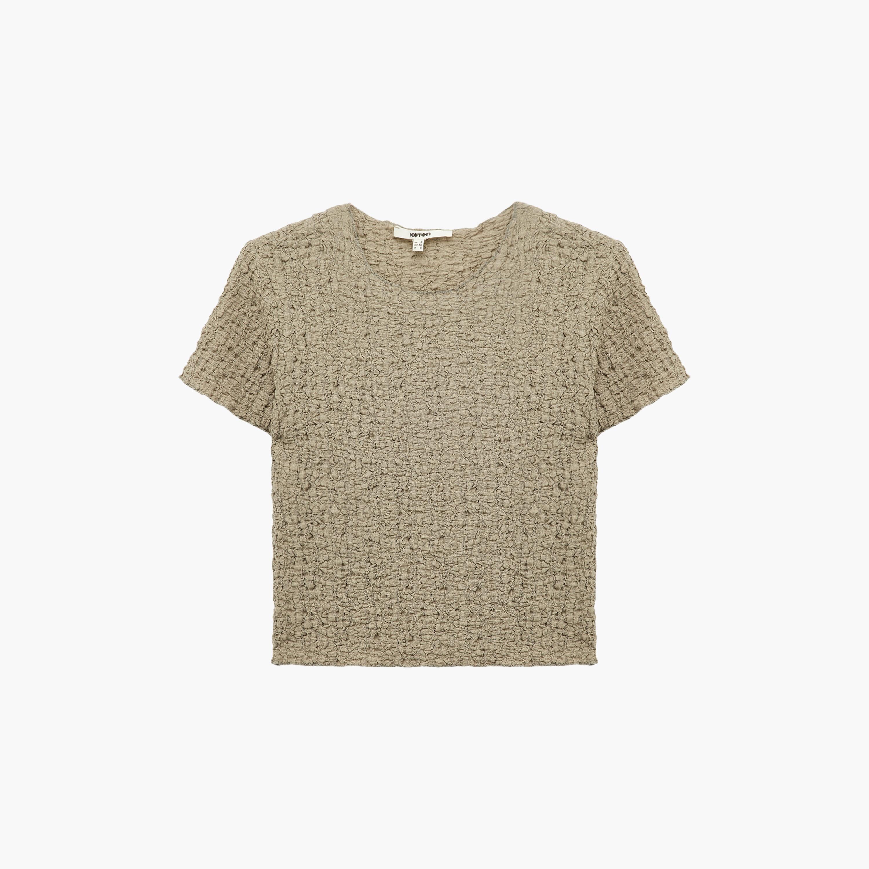بلوزة نسائية مجعدة باللون الأخضر من كوتون-women-clothing-shirtsandblouses-blouses-image-3