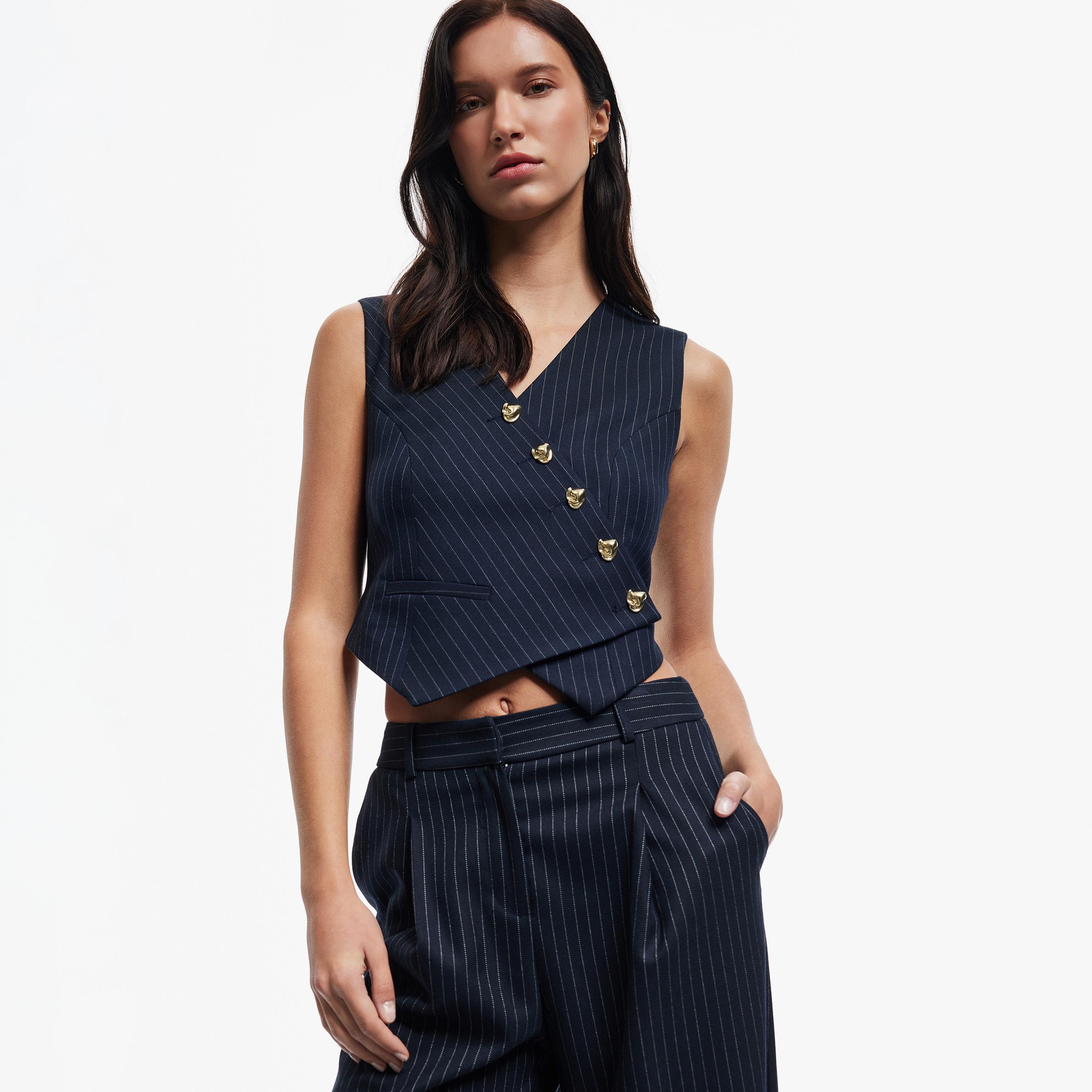 جيليه نسائي مخطط بلون أزرق داكن من كوتون-women-winterwear-coatsandjackets-waistcoats-image-1