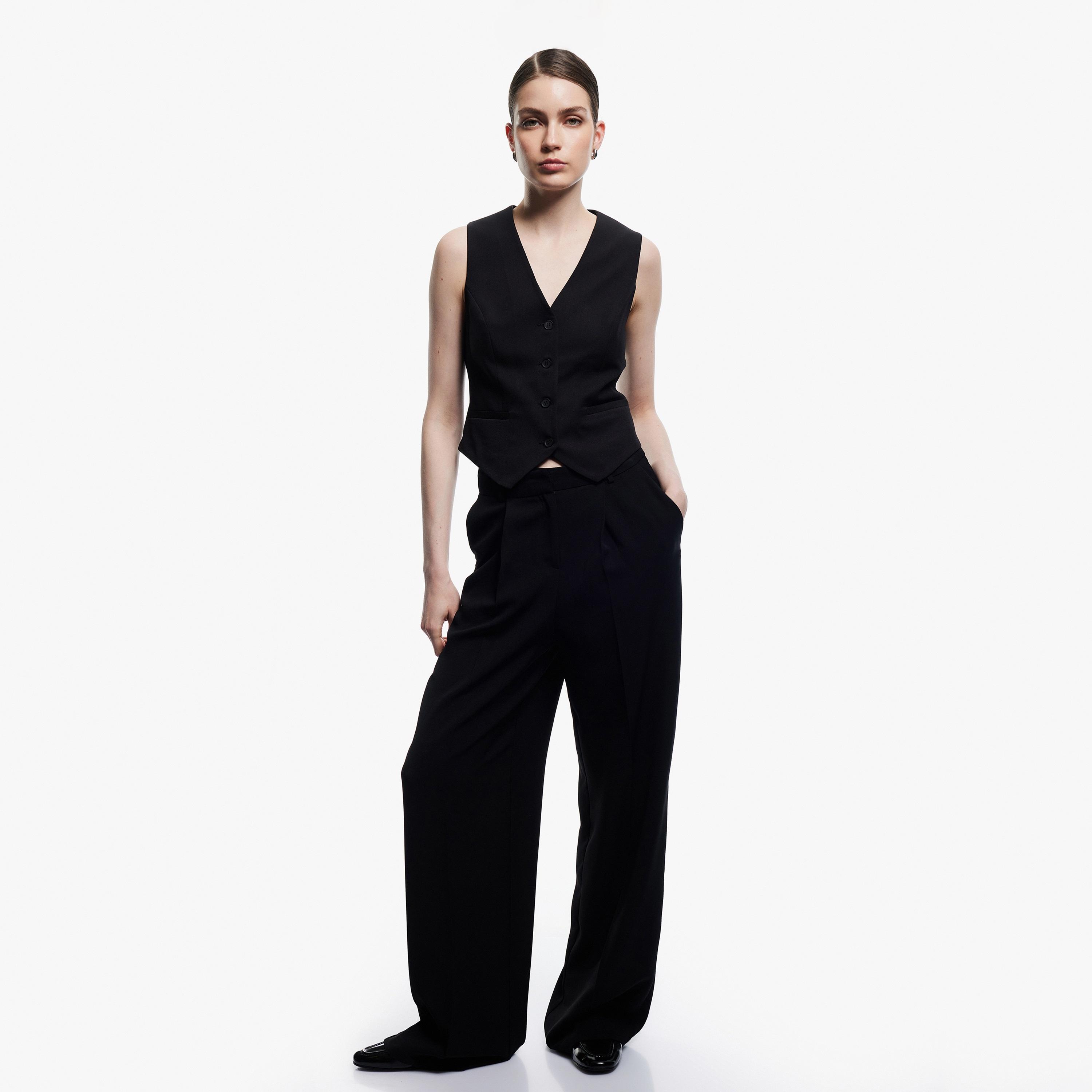 KOTON Black Women's Vest-women-winterwear-coatsandjackets-waistcoats-image-2
