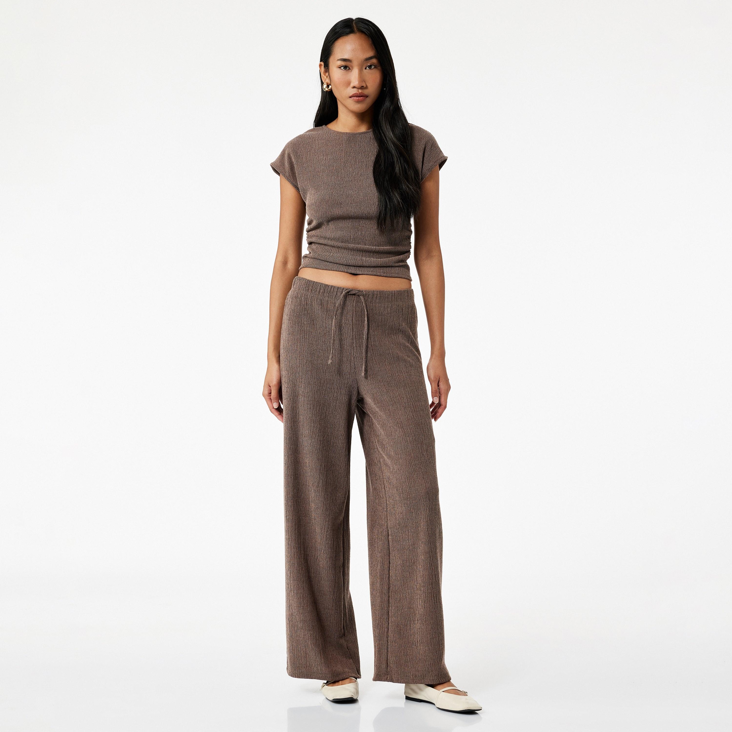 KOTON Brown Crinkled Drawstring Waist Wide Leg Women's Trousers-women-clothing-bottoms-trousers-image-2