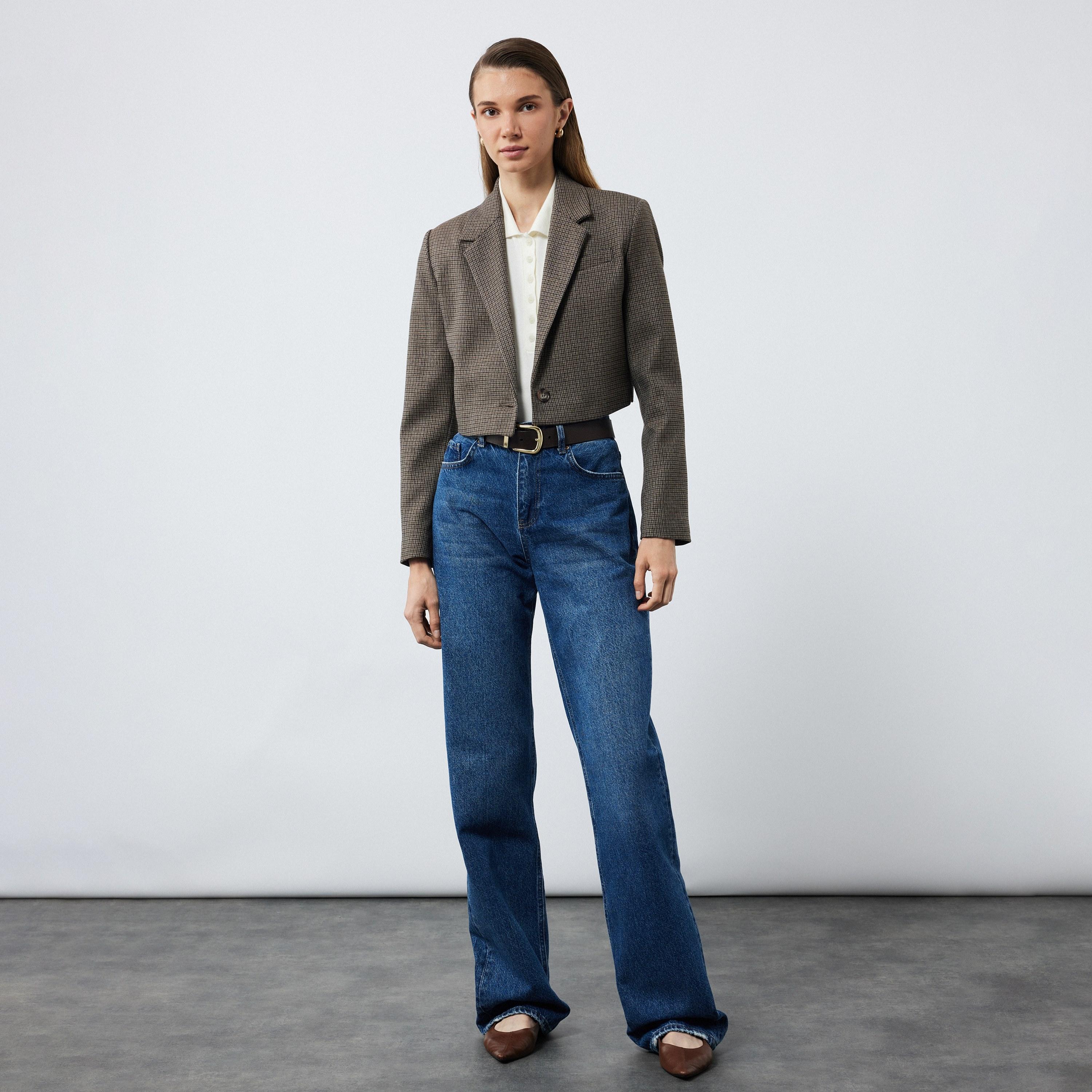 بليزر نسائي ذو ياقة مربعة بنية اللون وصدر واحد من كوتون-women-clothing-coatsandjackets-blazers-image-2