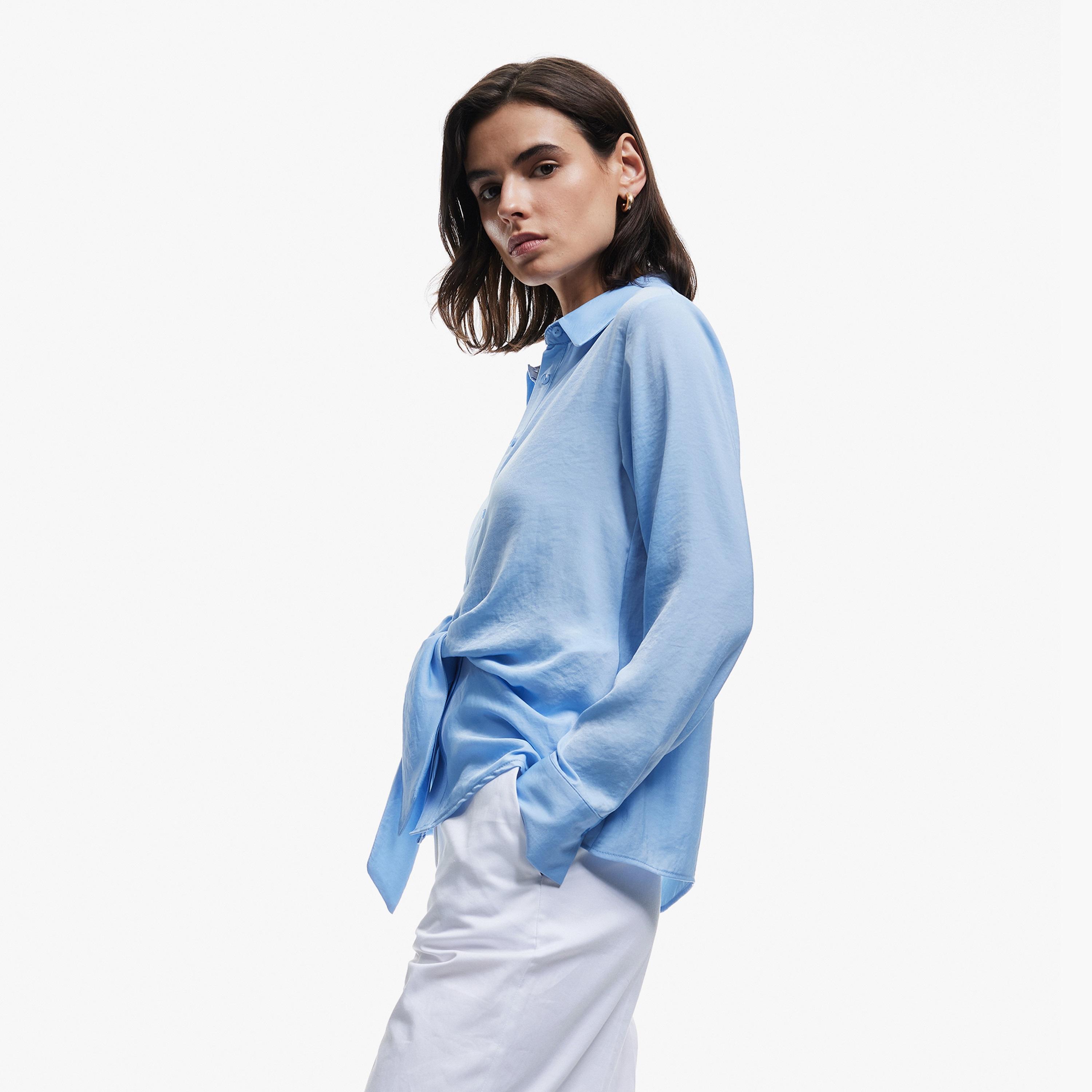 قميص نسائية من قماش ايروبين بلون أزرق وياقة مفرودة من كوتون-women-clothing-shirtsandblouses-shirts-image-3