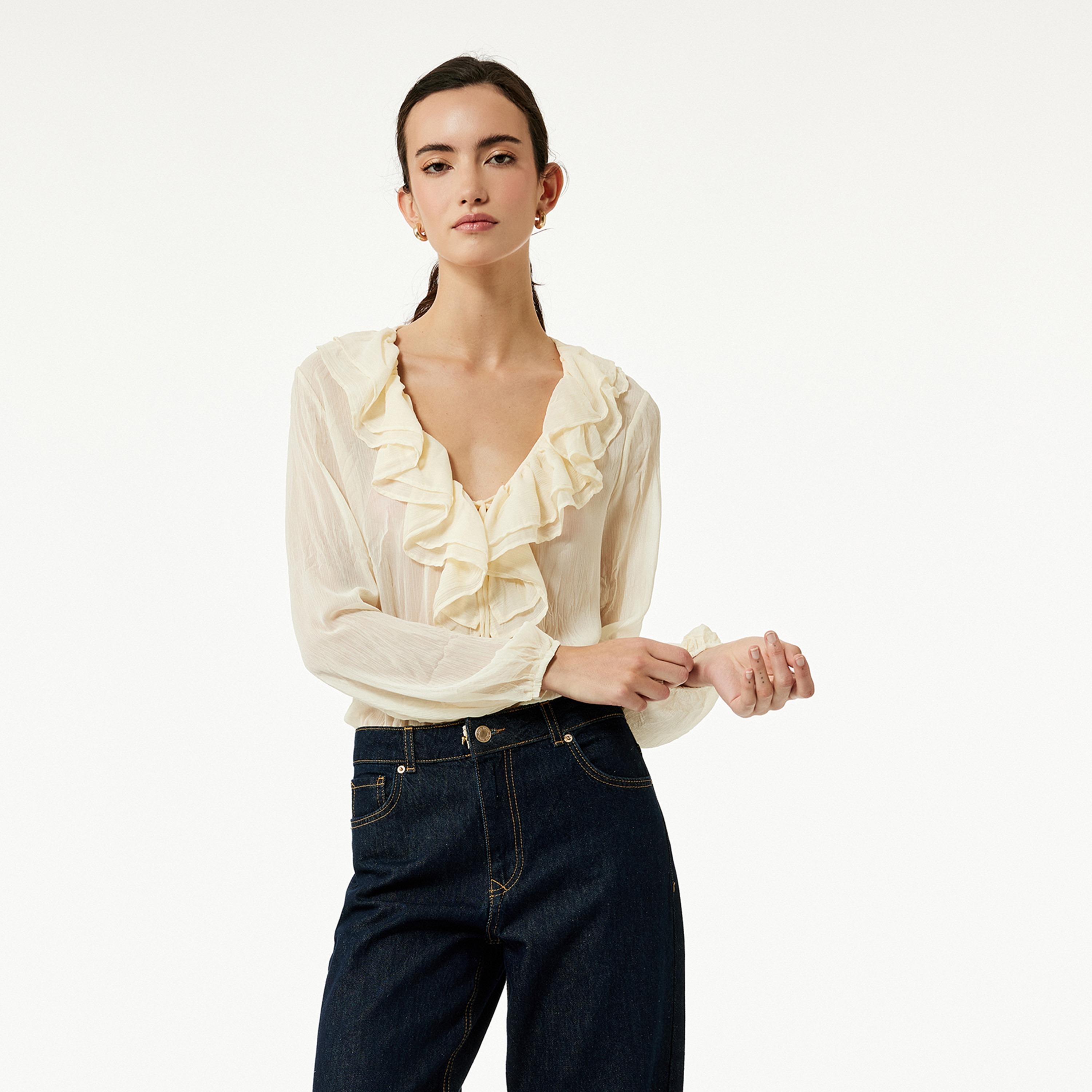 بلوزة نسائية مكشكشة بلون كريمي من كوتون-women-clothing-shirtsandblouses-blouses-image-1
