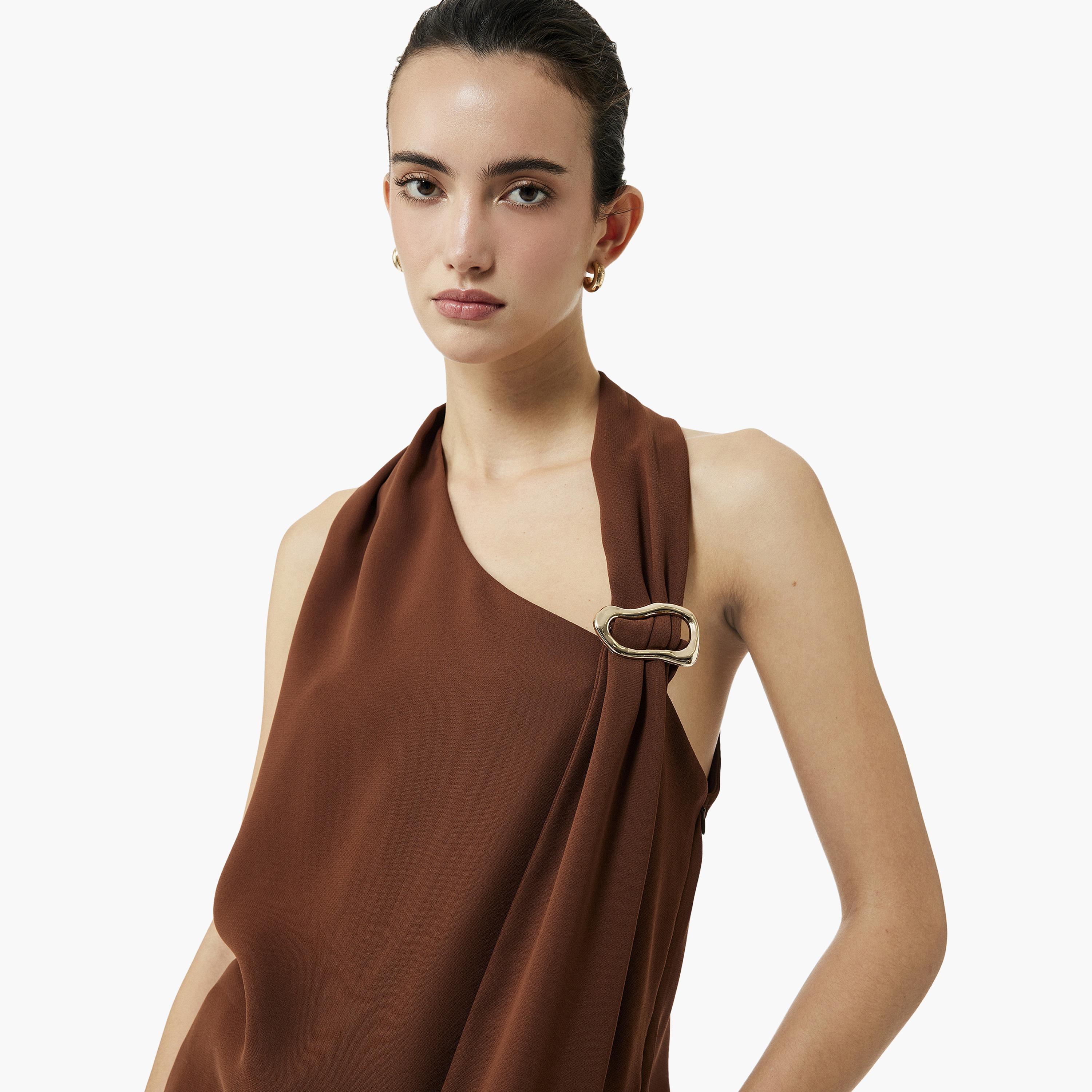 بلوزة نسائية بنية اللون برقبة غير متماثلة من كوتون-women-clothing-shirtsandblouses-blouses-image-3