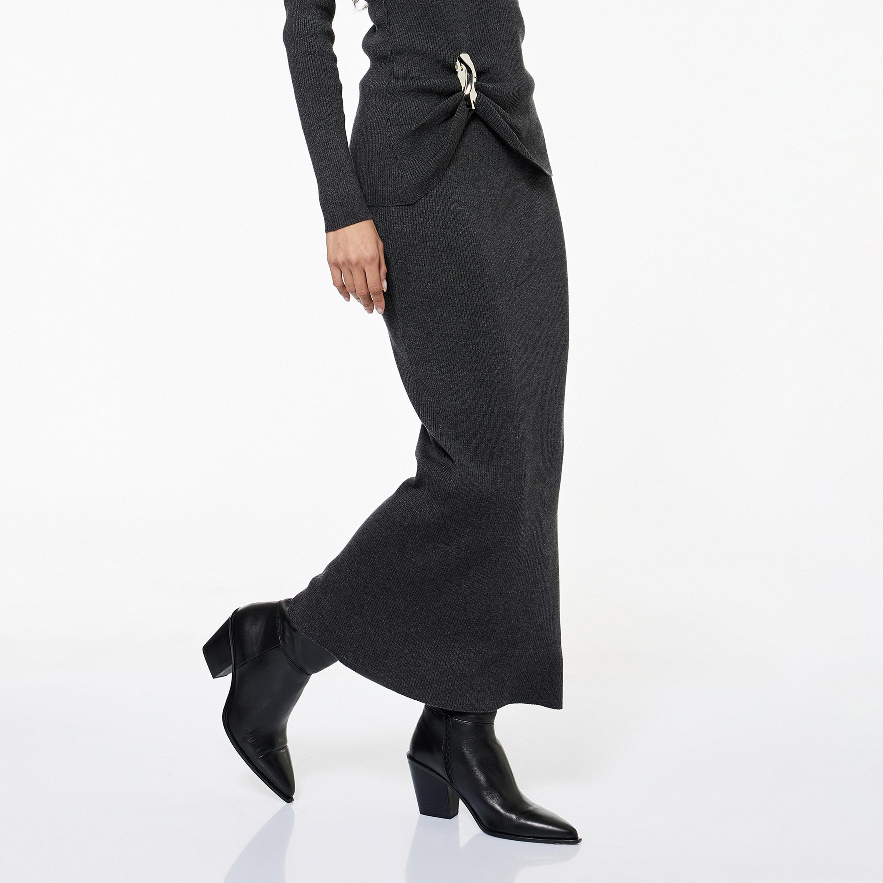 KOTON Charcoal Textured Straight Women's Skirt-women-clothing-bottoms-skirts-image-3