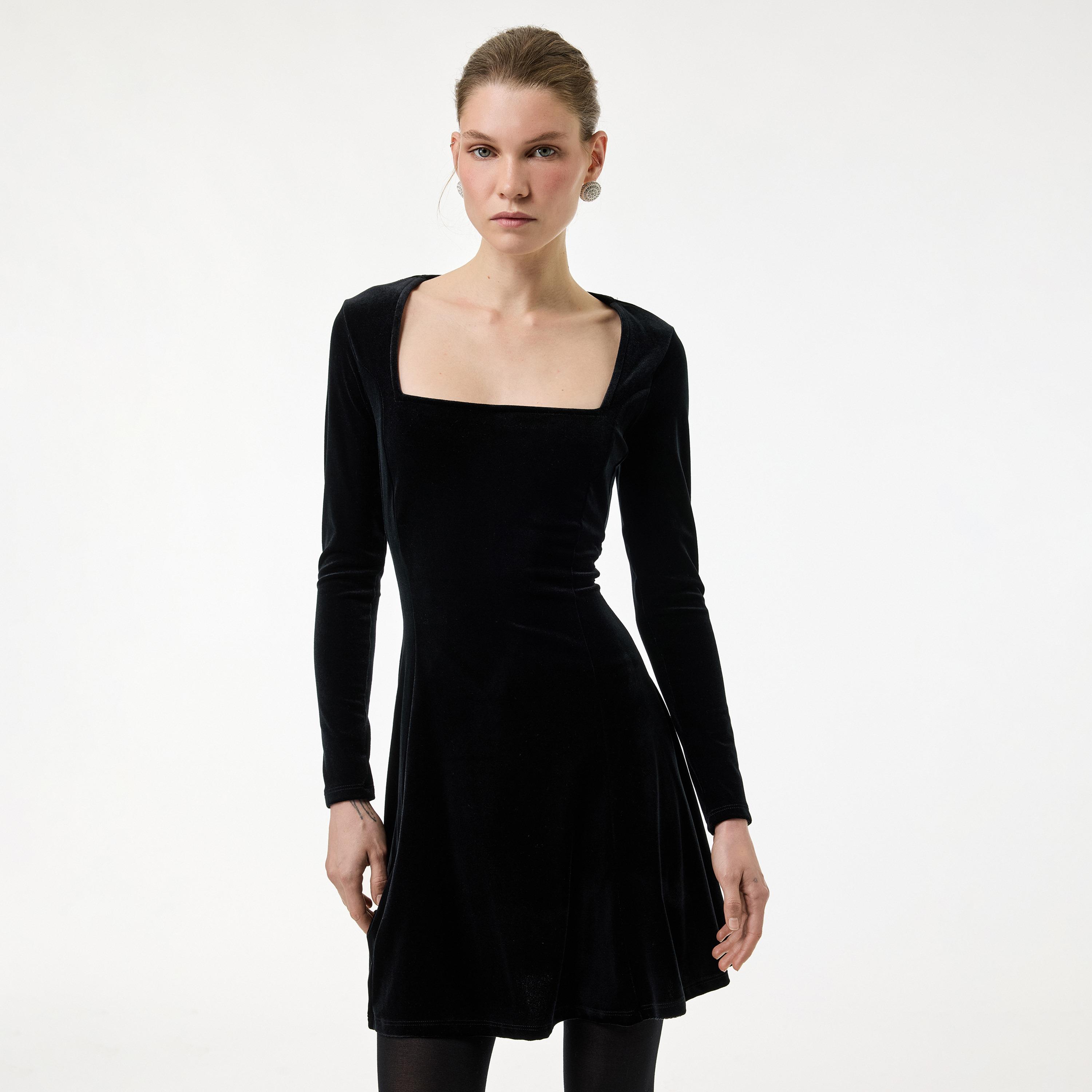 فستان سهرة ميني مخمل نسائي بفتحة رقبة مربعة باللون الأسود من كوتون-women-clothing-dresses-image-1