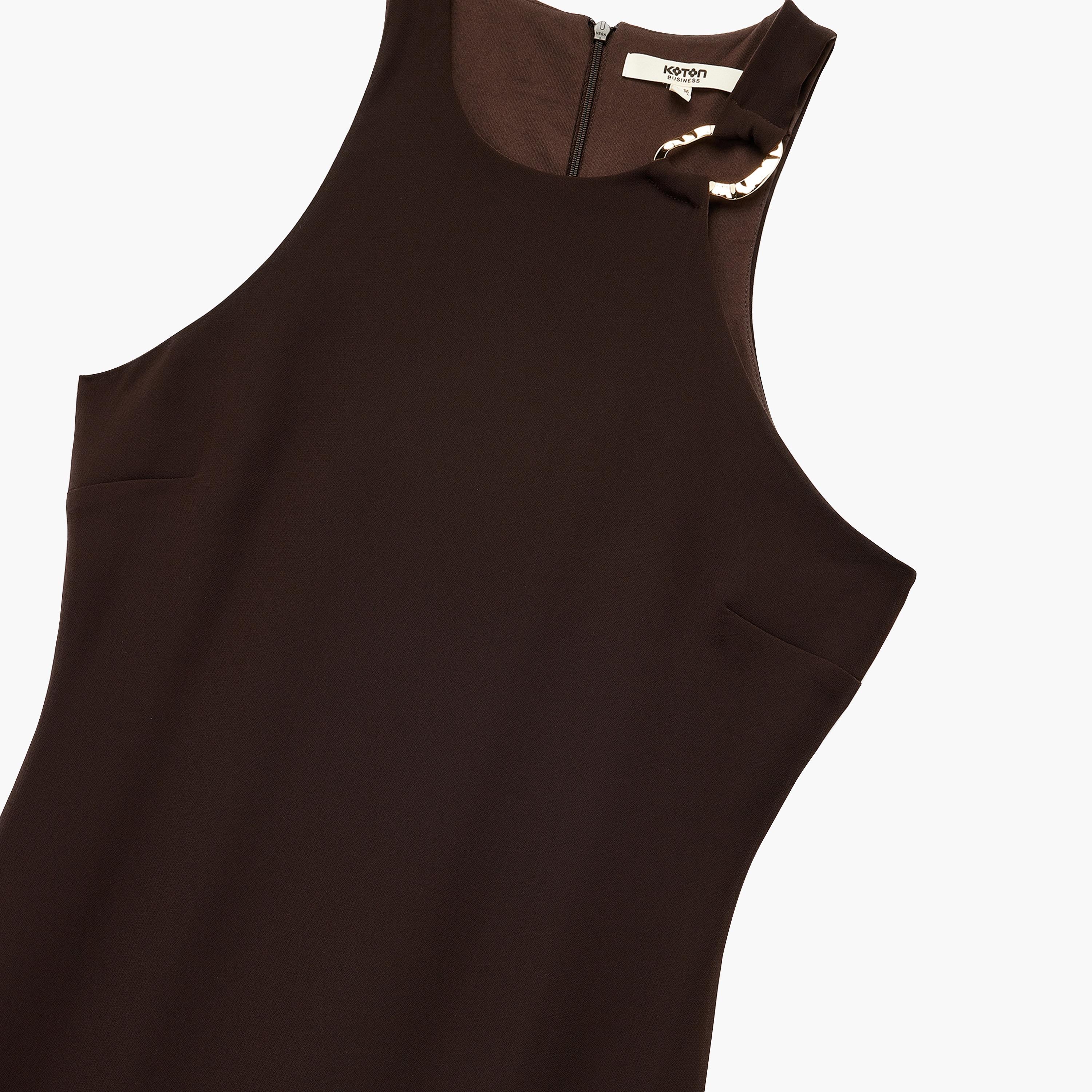فستان ميدي نسائي كريب بقصة ضيقة ورقبة هالتر من كوتون-women-clothing-dresses-image-11