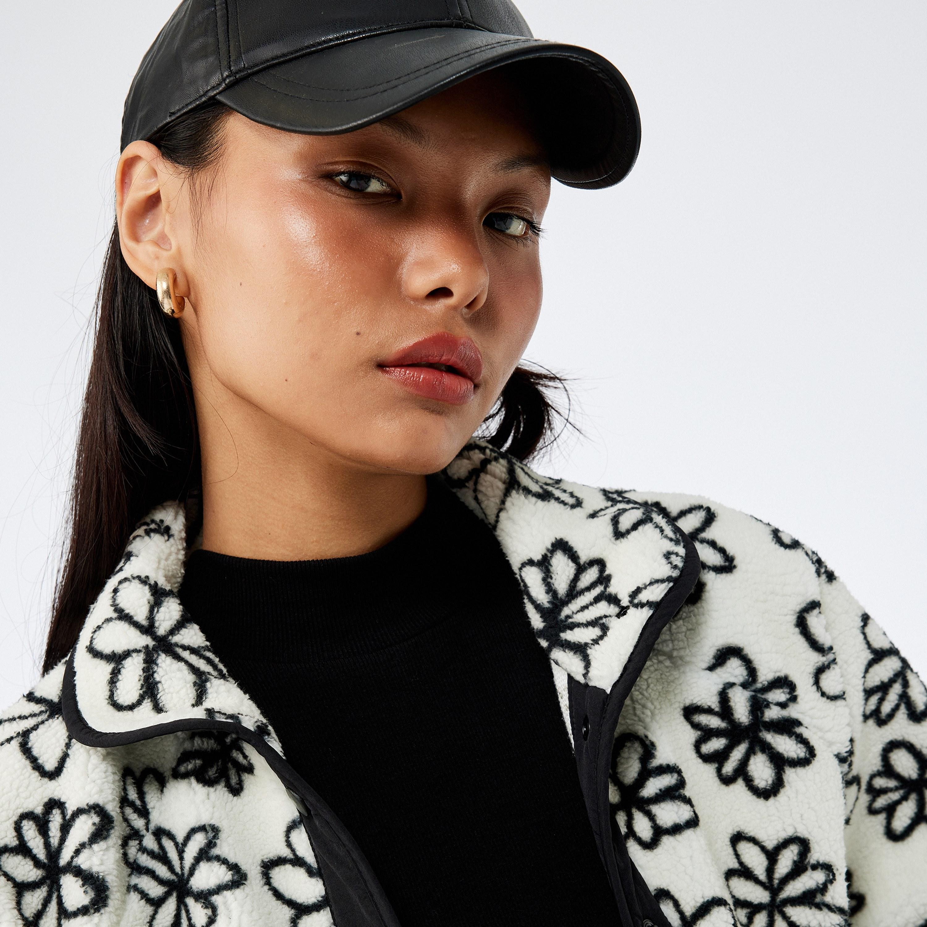 KOTON Black Floral Plush Collared Women's Coat-women-winterwear-coatsandjackets-coats-image-3