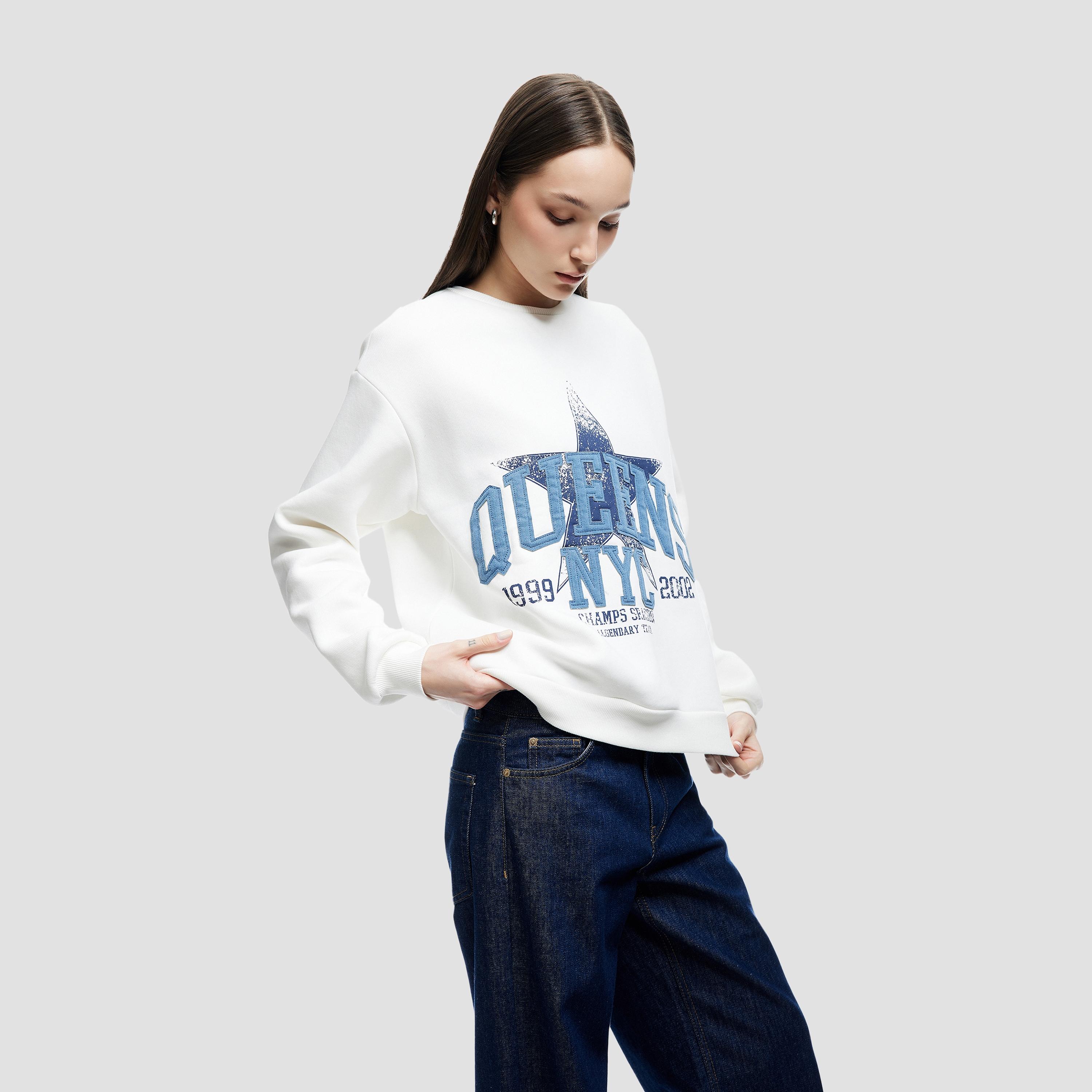 سويت شيرت نسائي بأكمام منسدلة وطبعة نجمة باللون الأبيض من كوتون-women-clothing-hoodiesandsweatshirts-sweatshirts-image-3