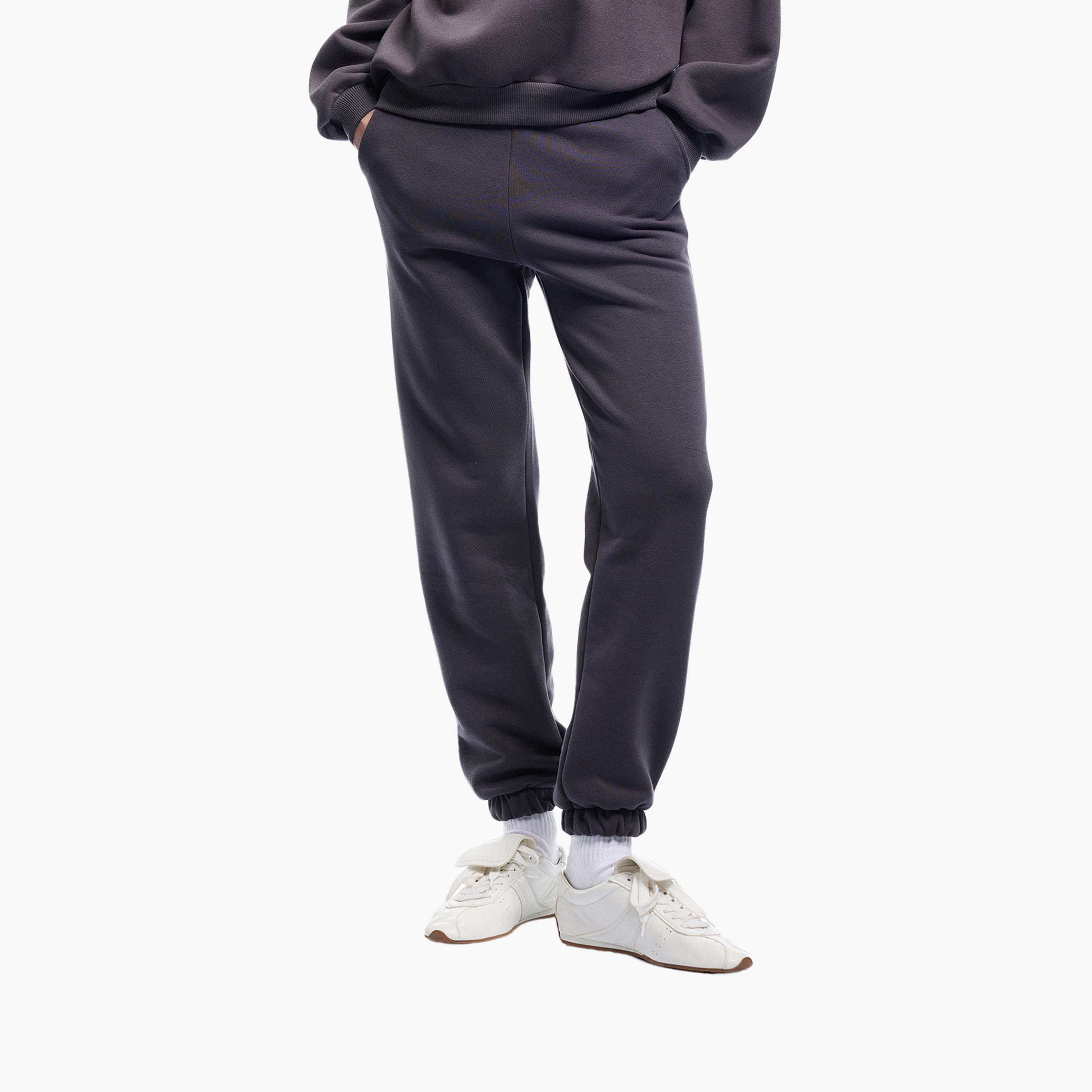 بنطلون رياضي نسائي رمادي اللون برباط خصر من كوتون-women-clothing-bottoms-joggers-image-1