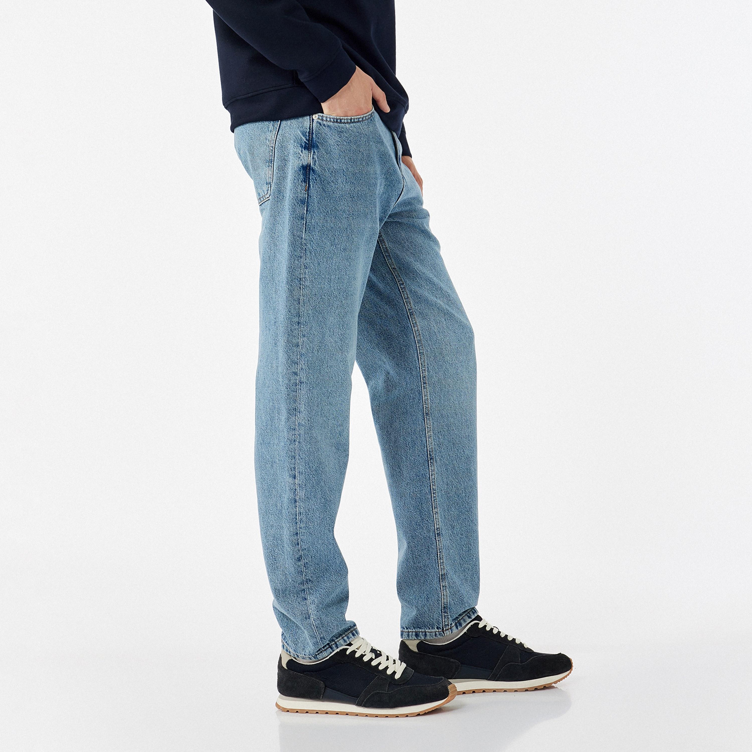 بنطال جينز رجالي بقصة مستقيمة ومظهر مغسول بخصر متوسط الارتفاع من كوتون-men-clothing-bottoms-jeans-image-3