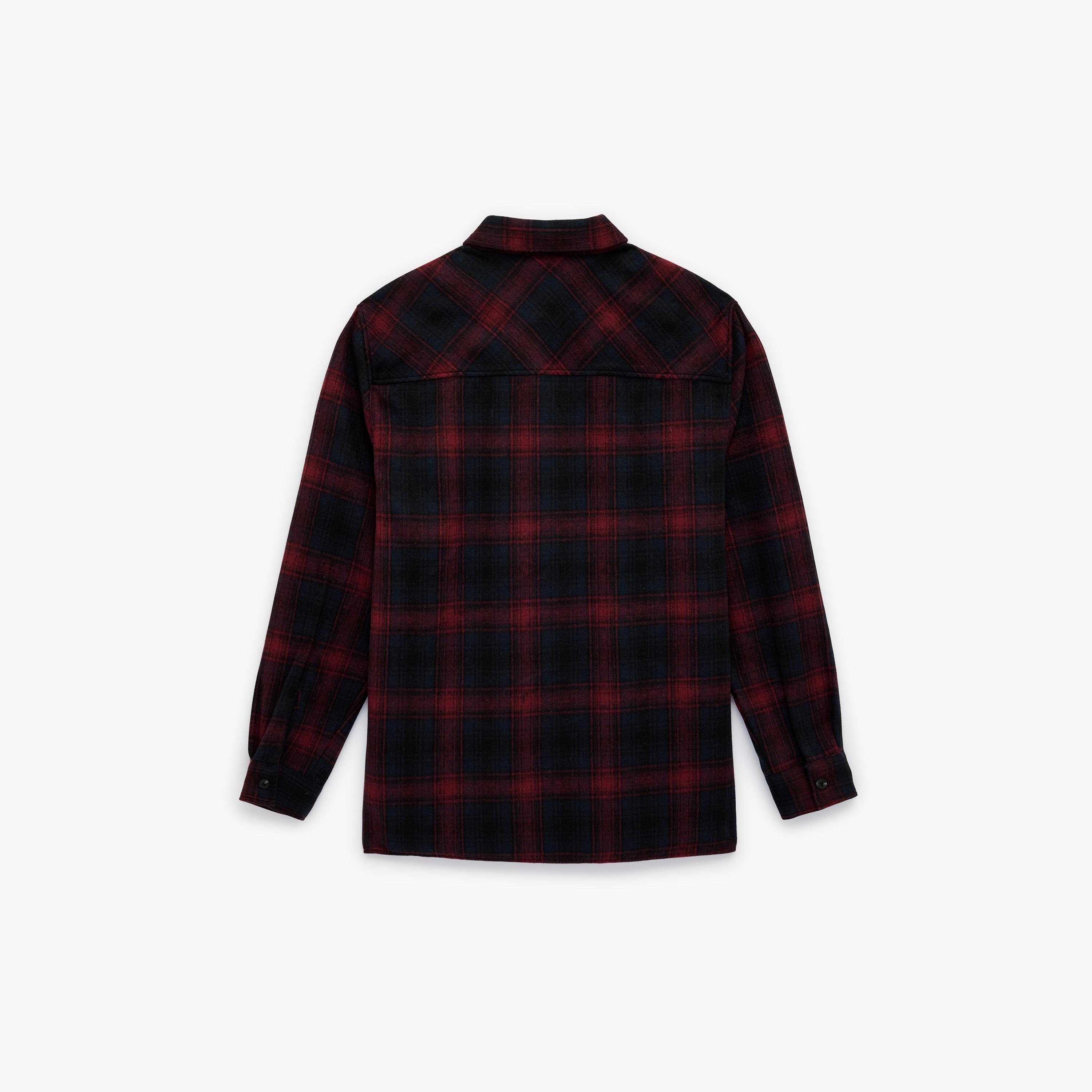 قميص رجالي أكمام طويلة بقصة "ريجولار فيت" وياقة وتصميم "تشيكد" كاروهات من كوتون-men-clothing-shirts-image-4