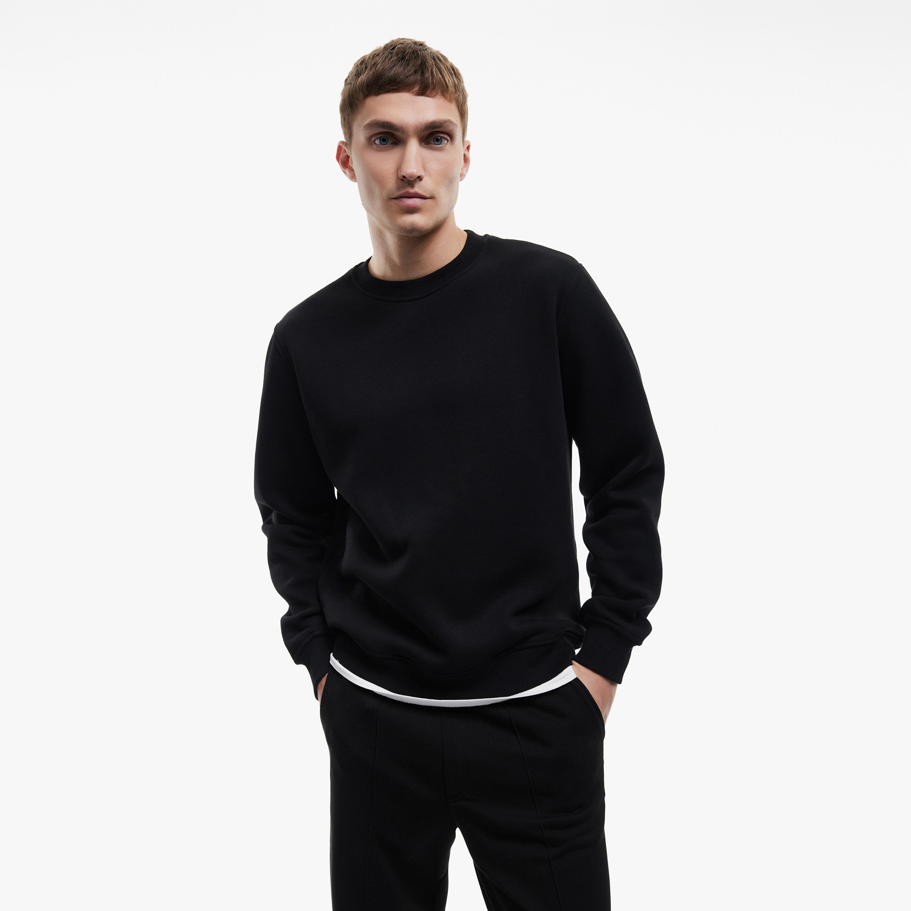 سويت شيرت رجالي سادة برقبة دائرية وأكمام طويلة من كوتون-men-winterwear-hoodiesandsweatshirts-image-1