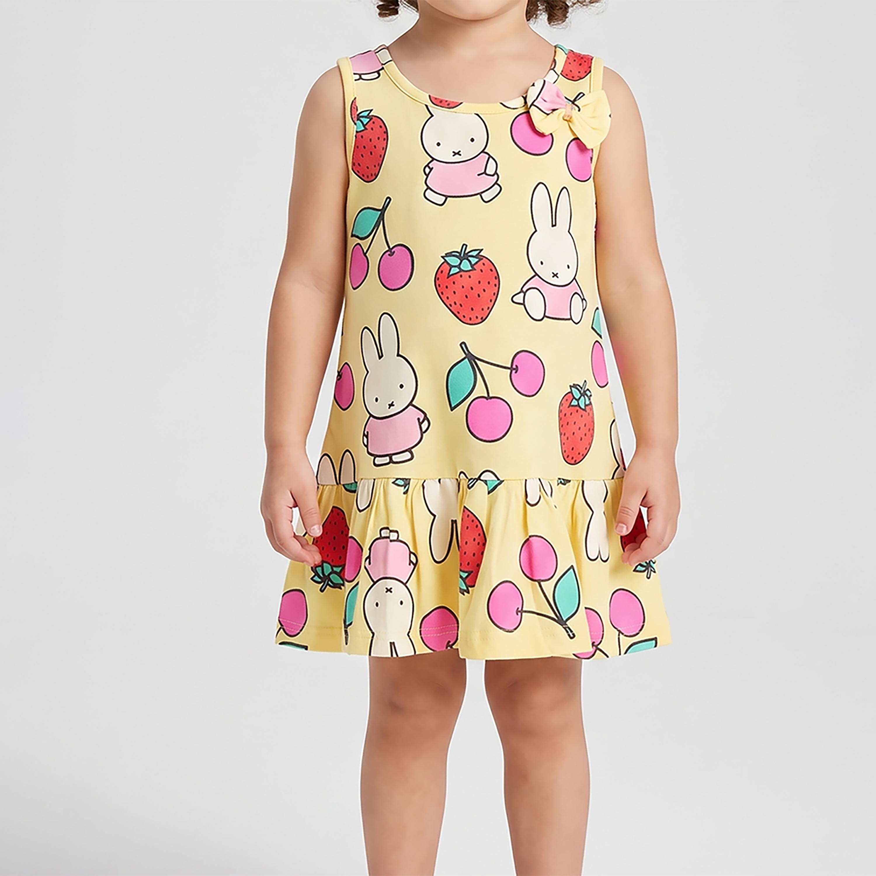 فستان صيفي بدون أكمام بطبعة أرنب وفواكه من بيبي كلو-girls-clothing-dressesandjumpsuits-image-5