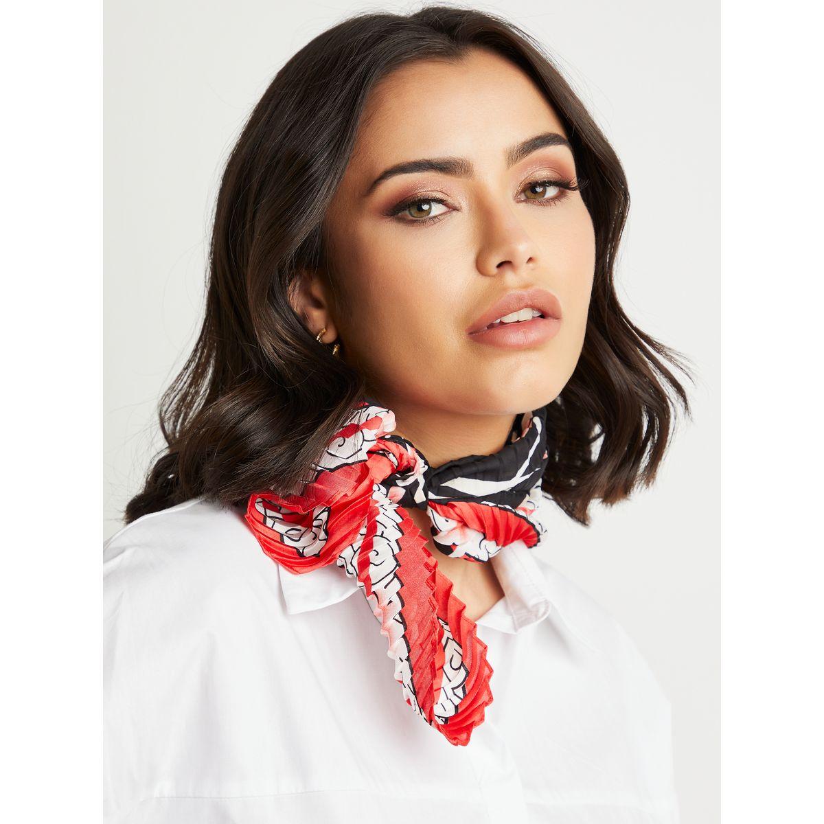 Styli Floral Print Pleated Neck Scarf-women-winterwear-scarves-image-2