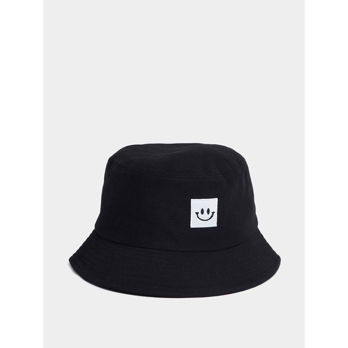قبعة بتطريزات من ستايلي-women-winterwear-capsandhats-image-1