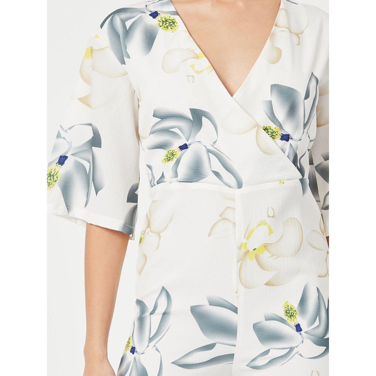 Styli Flare Sleeves Floral Print Wrap Front Cropped Jumpsuit-women-clothing-jumpsuits-image-3