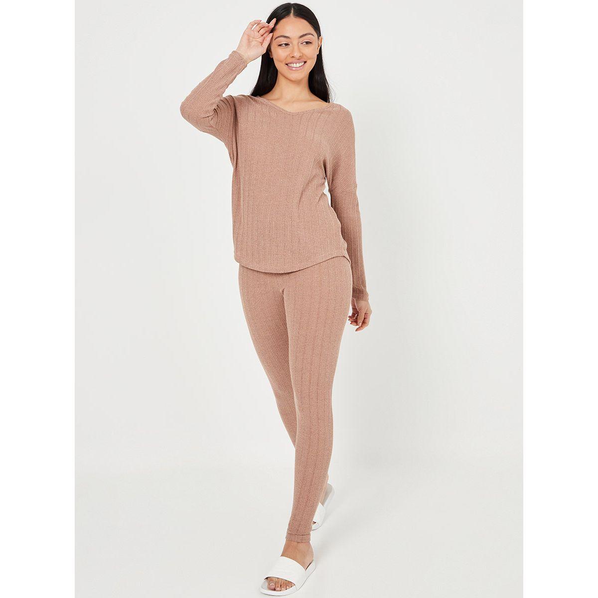 طقم من ( بلوزة + ليقنز ) من ريد تايب-women-clothing-coordsets-image-2