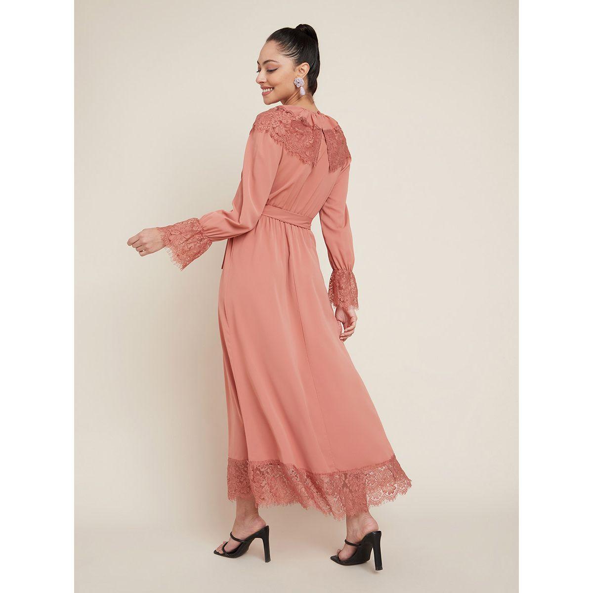 فستان طويل بتداخلات دانتيل من ريد تايب-women-clothing-dresses-image-4